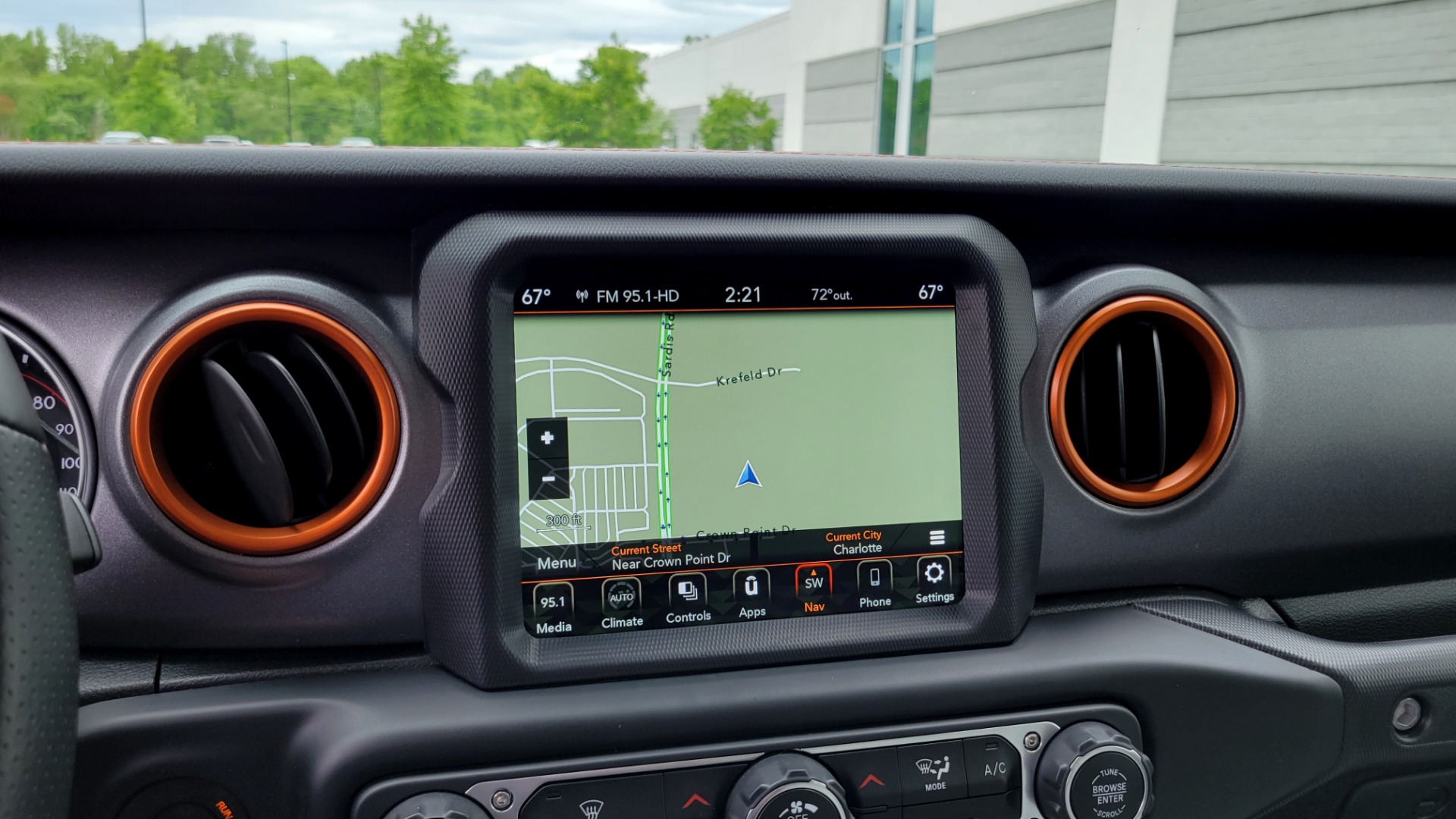 Used 2020 Jeep GLADIATOR MOJAVE 4X4 / 3.6L / AUTO / NAV / COLOR HARD-TOP / ALPINE / REARVIEW for sale $58,995 at Formula Imports in Charlotte NC 28227 31