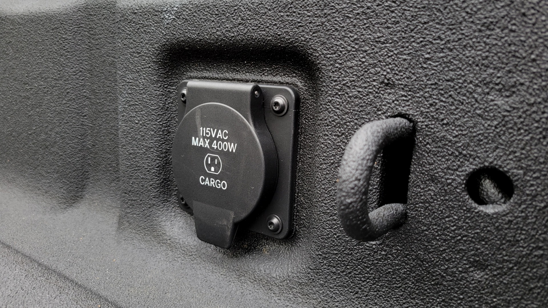 Used 2020 Jeep GLADIATOR MOJAVE 4X4 / 3.6L / AUTO / NAV / COLOR HARD-TOP / ALPINE / REARVIEW for sale $58,995 at Formula Imports in Charlotte NC 28227 51