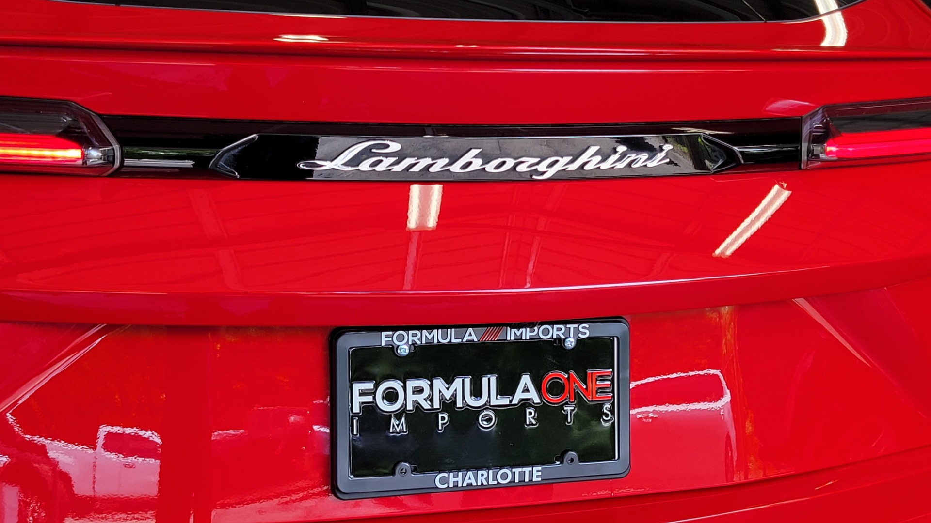 Used 2019 Lamborghini URUS 4.0L V8 / AUTO / AWD / NAV / SUNROOF / LEATHER / REARVIEW for sale Sold at Formula Imports in Charlotte NC 28227 25