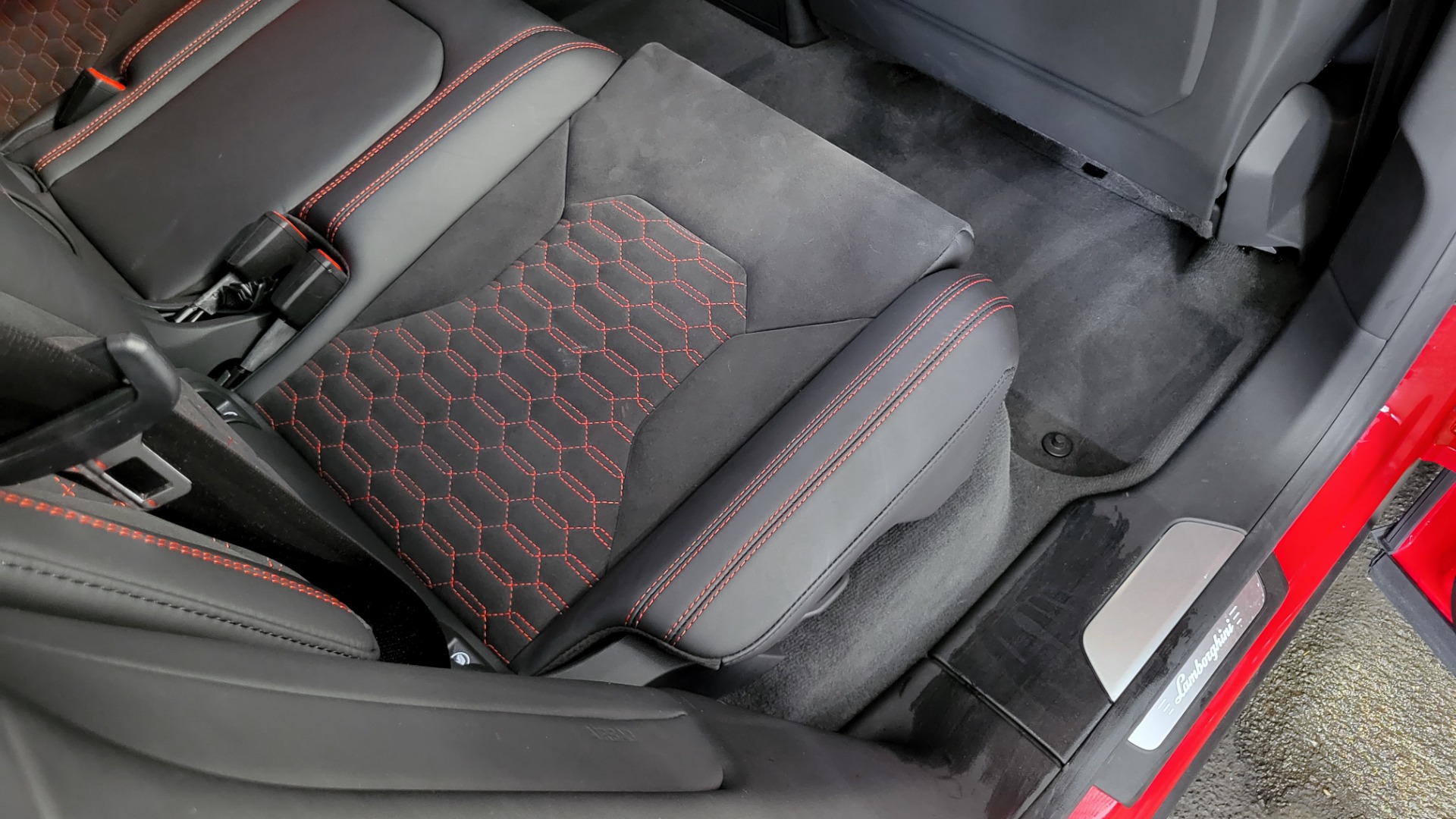 Used 2019 Lamborghini URUS 4.0L V8 / AUTO / AWD / NAV / SUNROOF / LEATHER / REARVIEW for sale Sold at Formula Imports in Charlotte NC 28227 28