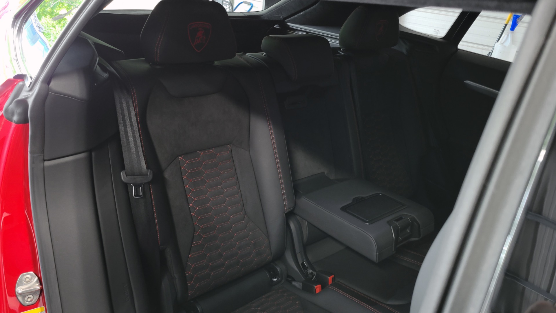 Used 2019 Lamborghini URUS 4.0L V8 / AUTO / AWD / NAV / SUNROOF / LEATHER / REARVIEW for sale Sold at Formula Imports in Charlotte NC 28227 30