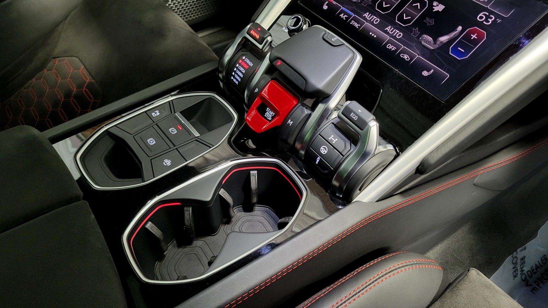 Used 2019 Lamborghini URUS 4.0L V8 / AUTO / AWD / NAV / SUNROOF / LEATHER / REARVIEW for sale Sold at Formula Imports in Charlotte NC 28227 40