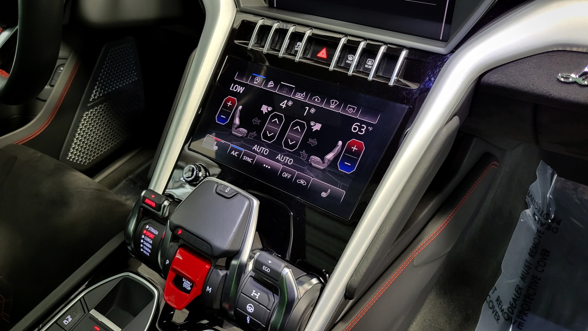 Used 2019 Lamborghini URUS 4.0L V8 / AUTO / AWD / NAV / SUNROOF / LEATHER / REARVIEW for sale Sold at Formula Imports in Charlotte NC 28227 41