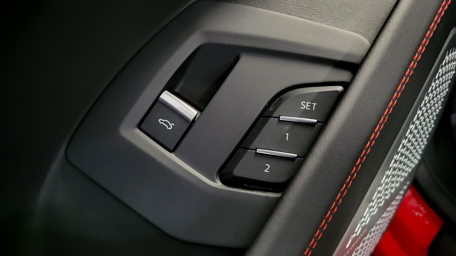 Used 2019 Lamborghini URUS 4.0L V8 / AUTO / AWD / NAV / SUNROOF / LEATHER / REARVIEW for sale Sold at Formula Imports in Charlotte NC 28227 43