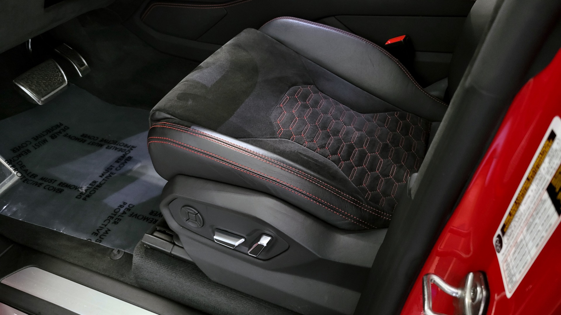 Used 2019 Lamborghini URUS 4.0L V8 / AUTO / AWD / NAV / SUNROOF / LEATHER / REARVIEW for sale Sold at Formula Imports in Charlotte NC 28227 45