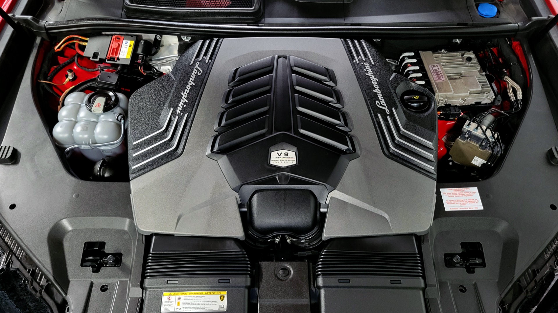 Used 2019 Lamborghini URUS 4.0L V8 / AUTO / AWD / NAV / SUNROOF / LEATHER / REARVIEW for sale Sold at Formula Imports in Charlotte NC 28227 50
