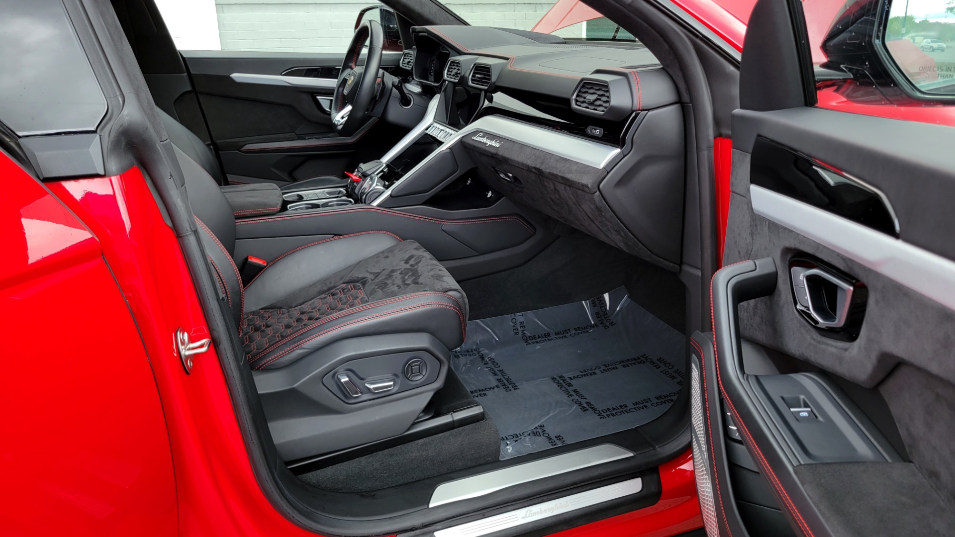 Used 2019 Lamborghini URUS 4.0L V8 / AUTO / AWD / NAV / SUNROOF / LEATHER / REARVIEW for sale Sold at Formula Imports in Charlotte NC 28227 68