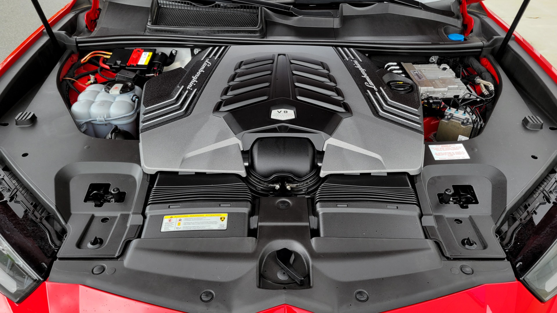 Used 2019 Lamborghini URUS 4.0L V8 / AUTO / AWD / NAV / SUNROOF / LEATHER / REARVIEW for sale Sold at Formula Imports in Charlotte NC 28227 69
