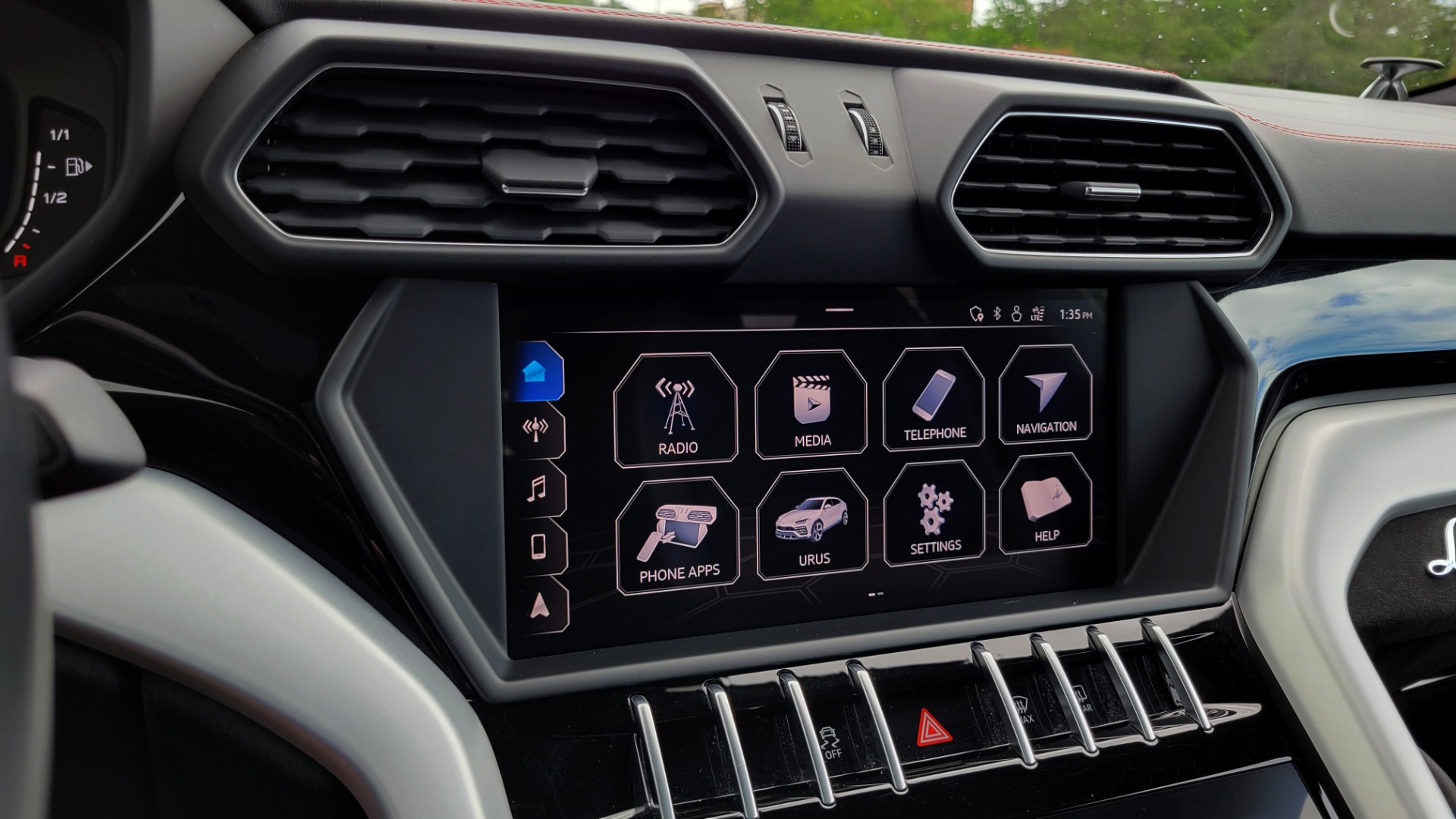 Used 2019 Lamborghini URUS 4.0L V8 / AUTO / AWD / NAV / SUNROOF / LEATHER / REARVIEW for sale Sold at Formula Imports in Charlotte NC 28227 85