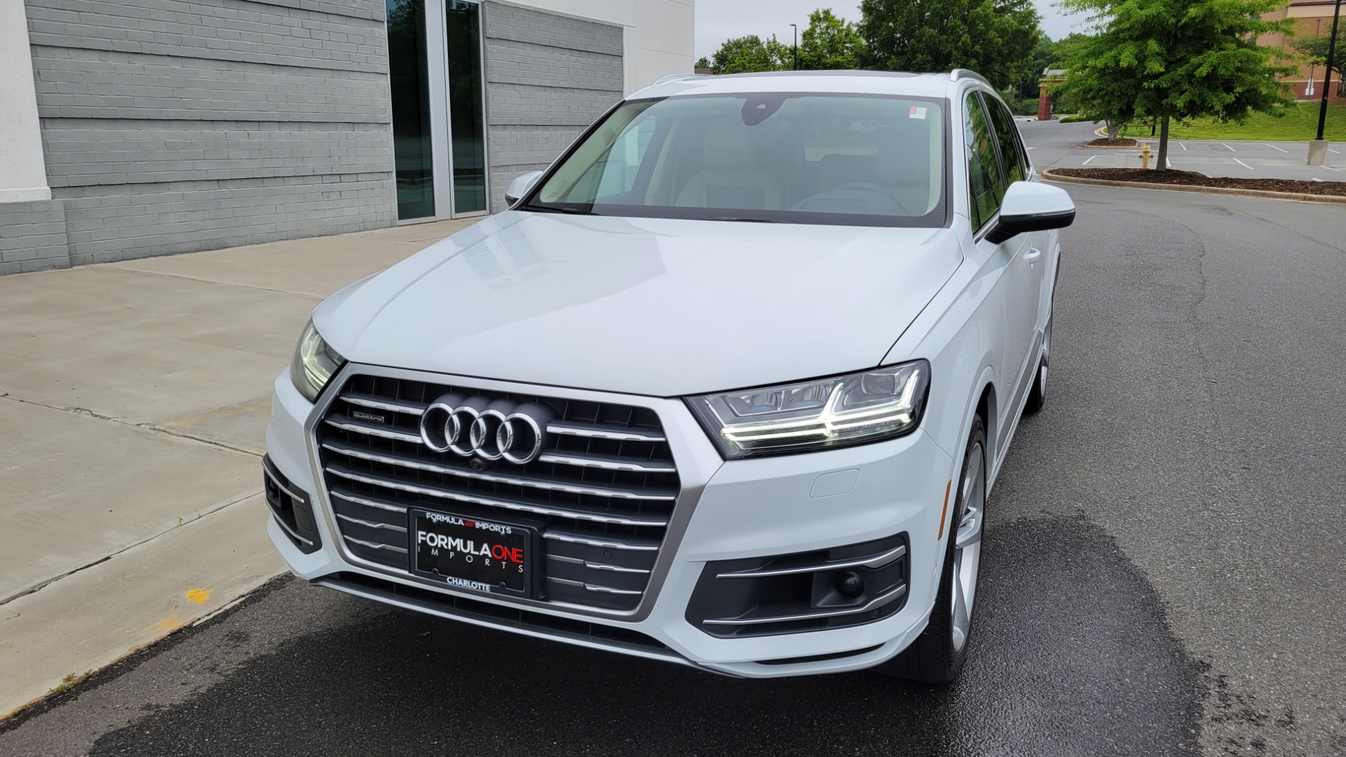 Used 2019 Audi Q7 PRESTIGE / CONV PKG / BOSE / HUD / CLD WTHR / TOWING / REARVIEW for sale Sold at Formula Imports in Charlotte NC 28227 2