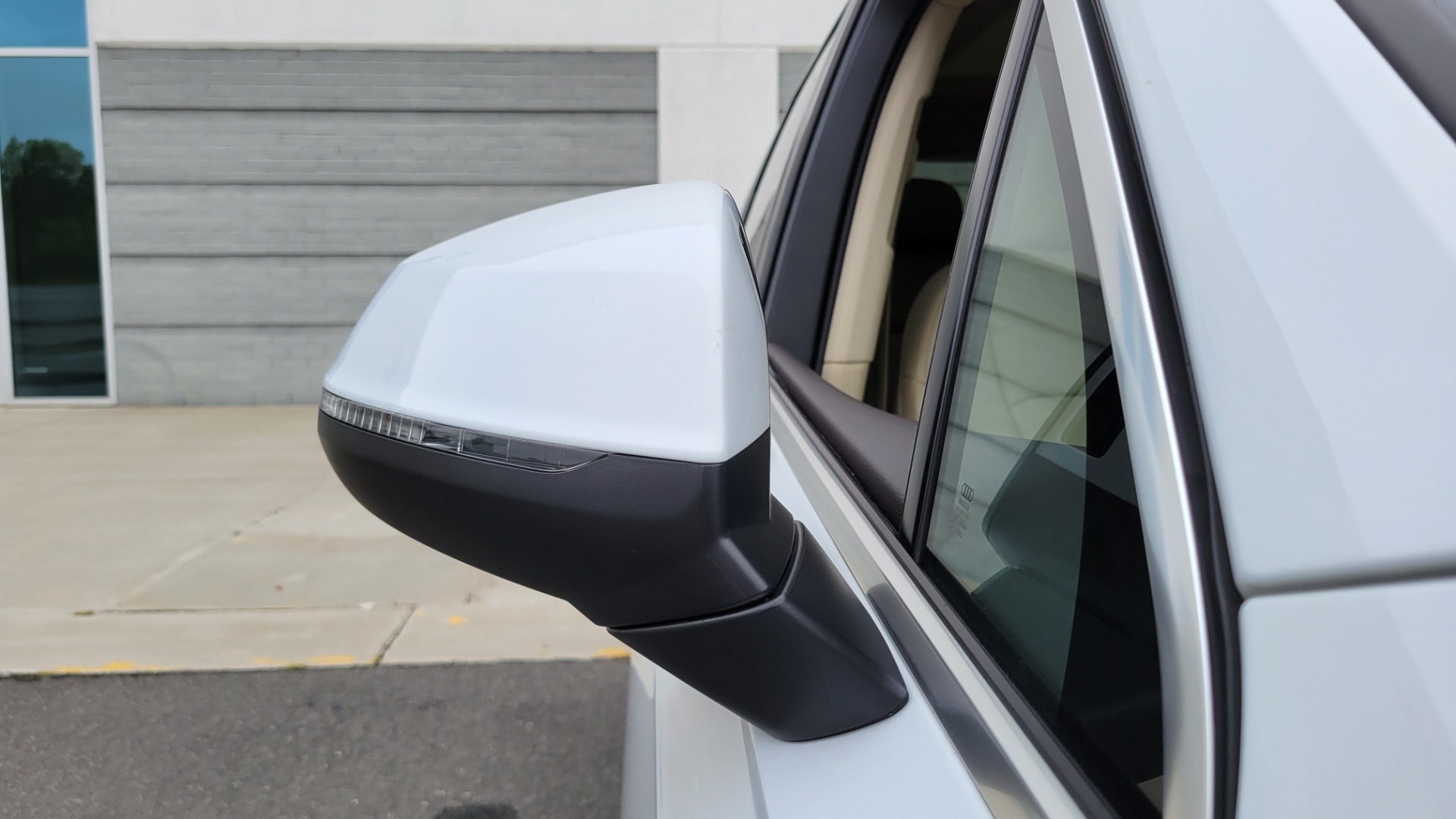 Used 2019 Audi Q7 PRESTIGE / CONV PKG / BOSE / HUD / CLD WTHR / TOWING / REARVIEW for sale Sold at Formula Imports in Charlotte NC 28227 31