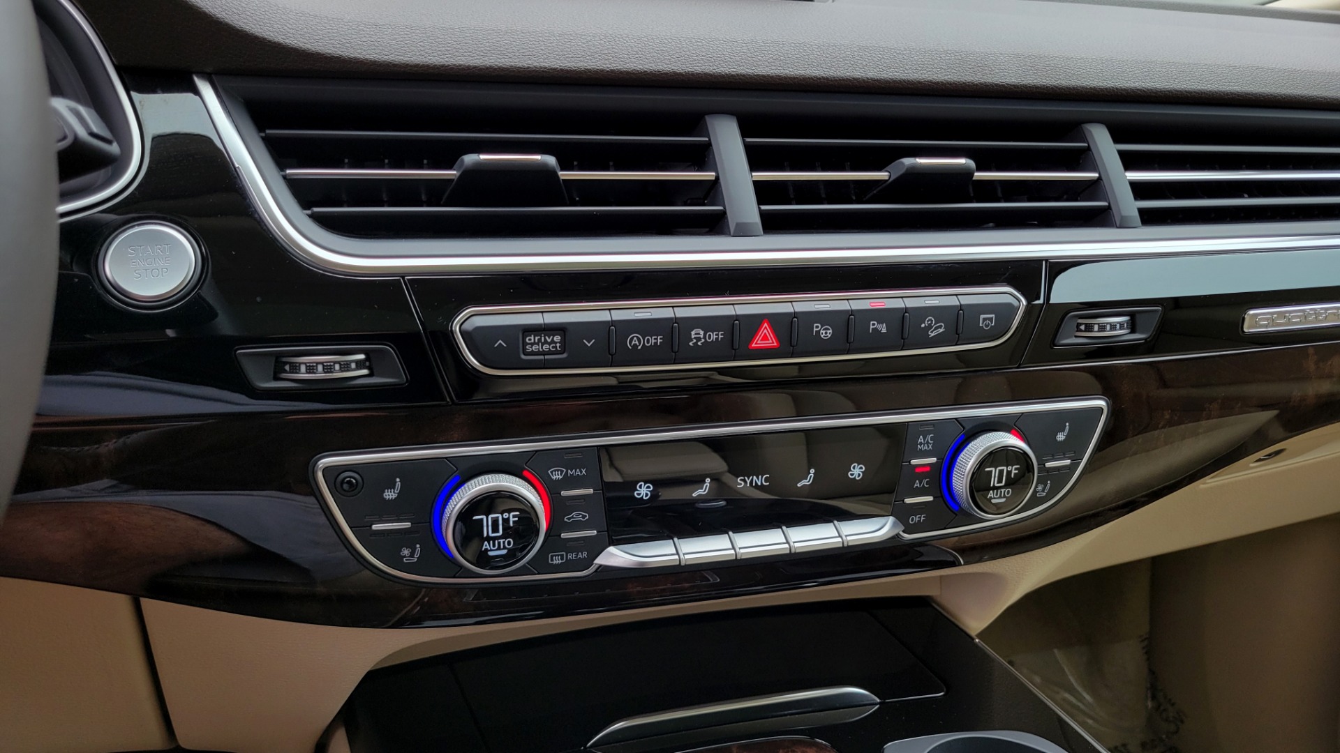 Used 2019 Audi Q7 PRESTIGE / CONV PKG / BOSE / HUD / CLD WTHR / TOWING / REARVIEW for sale $50,295 at Formula Imports in Charlotte NC 28227 60