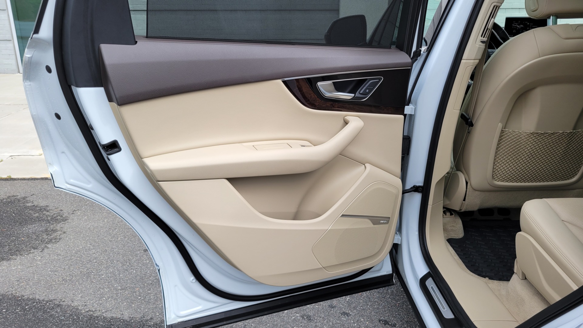 Used 2019 Audi Q7 PRESTIGE / CONV PKG / BOSE / HUD / CLD WTHR / TOWING / REARVIEW for sale $50,295 at Formula Imports in Charlotte NC 28227 76