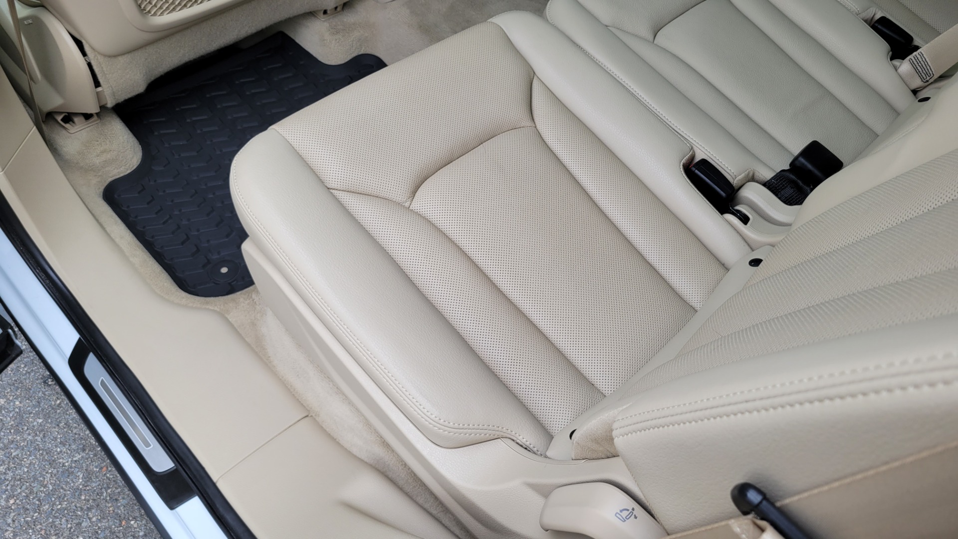 Used 2019 Audi Q7 PRESTIGE / CONV PKG / BOSE / HUD / CLD WTHR / TOWING / REARVIEW for sale Sold at Formula Imports in Charlotte NC 28227 79