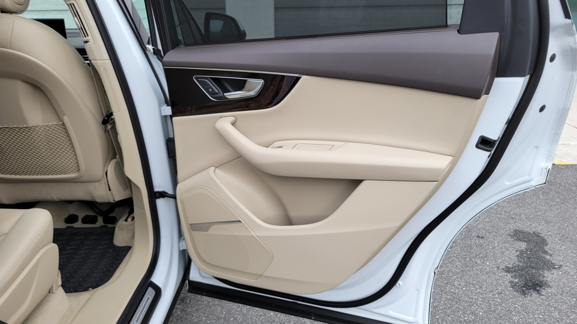 Used 2019 Audi Q7 PRESTIGE / CONV PKG / BOSE / HUD / CLD WTHR / TOWING / REARVIEW for sale $50,295 at Formula Imports in Charlotte NC 28227 89