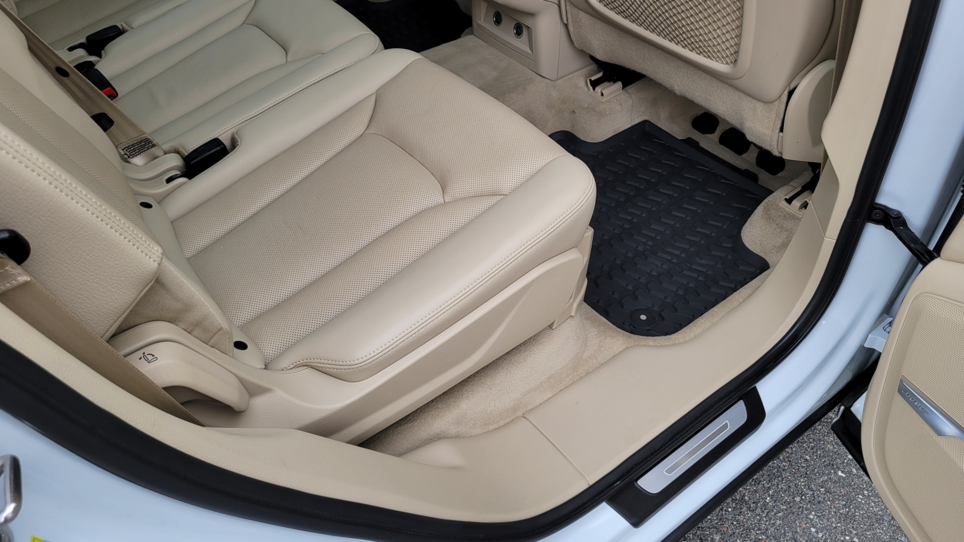 Used 2019 Audi Q7 PRESTIGE / CONV PKG / BOSE / HUD / CLD WTHR / TOWING / REARVIEW for sale $50,295 at Formula Imports in Charlotte NC 28227 91