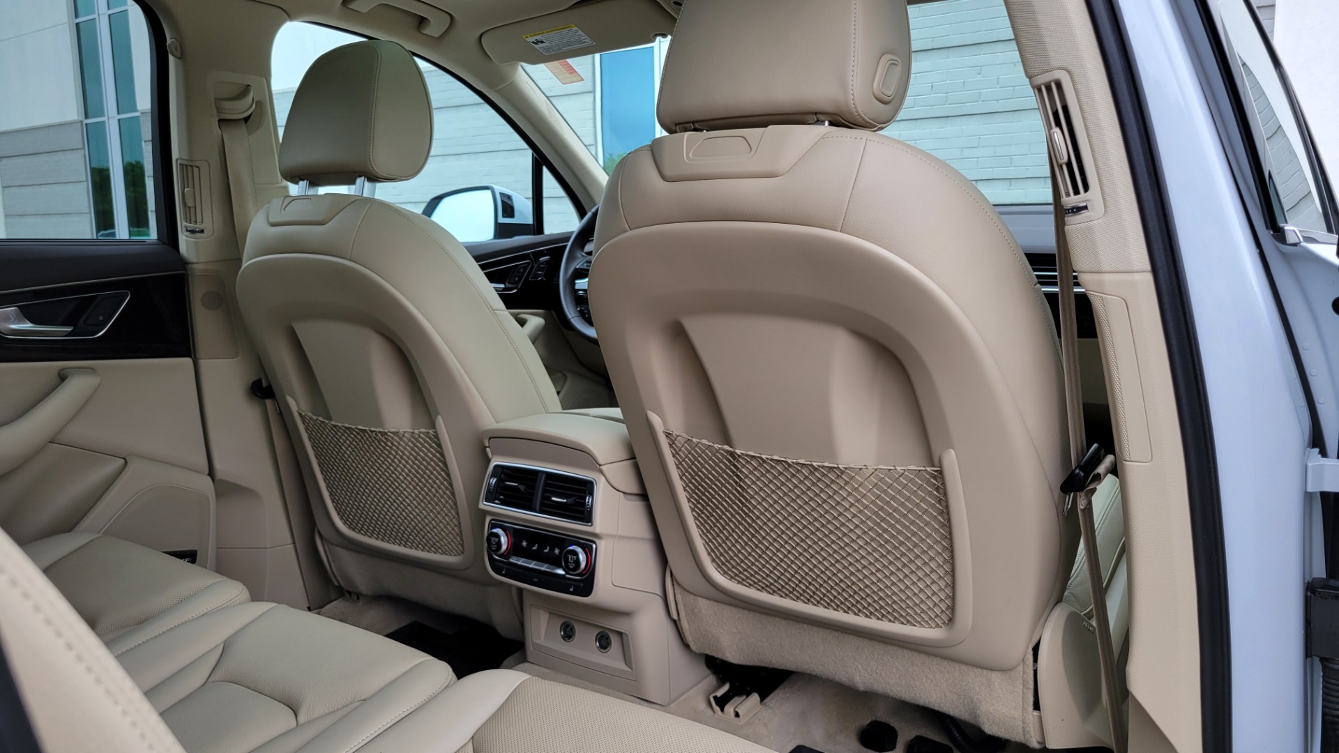Used 2019 Audi Q7 PRESTIGE / CONV PKG / BOSE / HUD / CLD WTHR / TOWING / REARVIEW for sale Sold at Formula Imports in Charlotte NC 28227 95