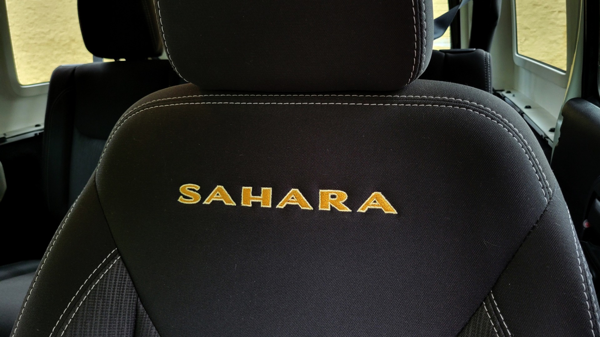 Used 2015 Jeep WRANGLER UNLIMITED SAHARA 4X4 / 3.6L / AUTO / 3-PC HARD-TOP / NAVIGATION for sale $33,995 at Formula Imports in Charlotte NC 28227 37