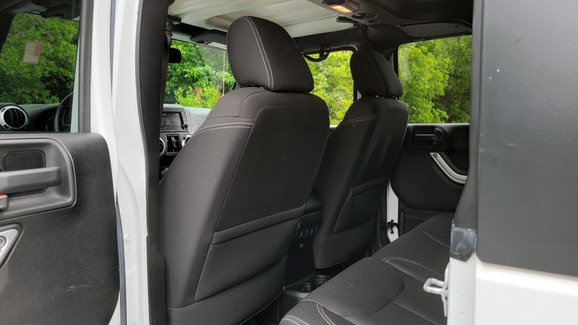 Used 2015 Jeep WRANGLER UNLIMITED SAHARA 4X4 / 3.6L / AUTO / 3-PC HARD-TOP / NAVIGATION for sale $33,995 at Formula Imports in Charlotte NC 28227 60