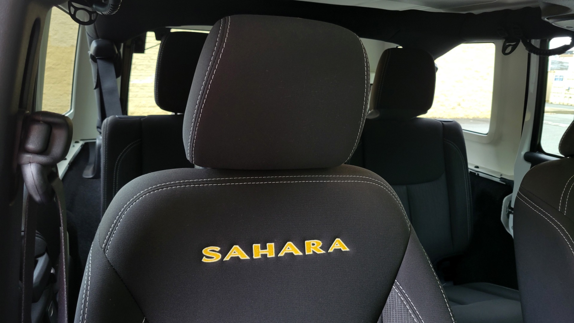 Used 2015 Jeep WRANGLER UNLIMITED SAHARA 4X4 / 3.6L / AUTO / 3-PC HARD-TOP / NAVIGATION for sale $33,995 at Formula Imports in Charlotte NC 28227 66