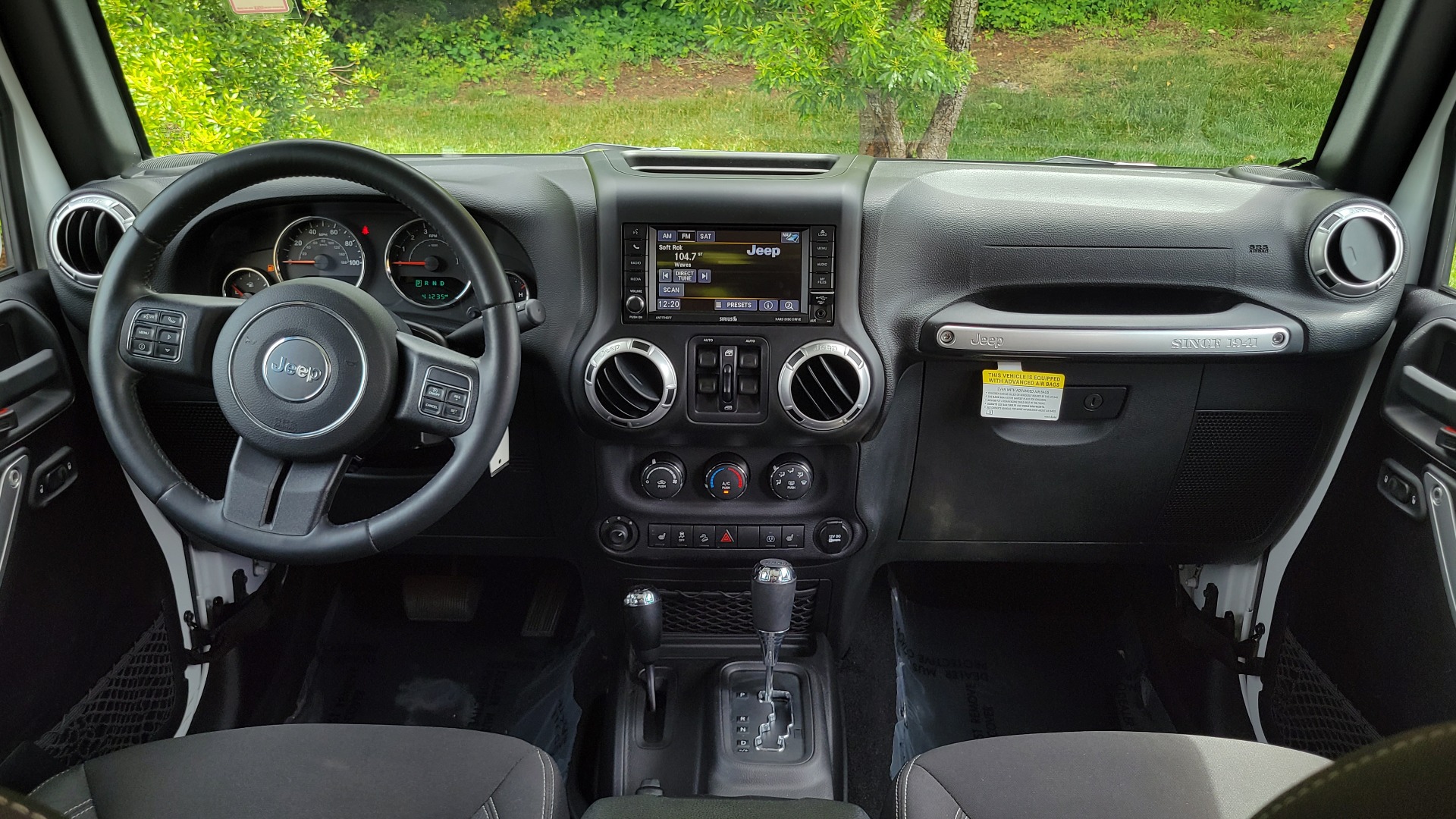 Used 2015 Jeep WRANGLER UNLIMITED SAHARA 4X4 / 3.6L / AUTO / 3-PC HARD-TOP / NAVIGATION for sale $33,995 at Formula Imports in Charlotte NC 28227 75