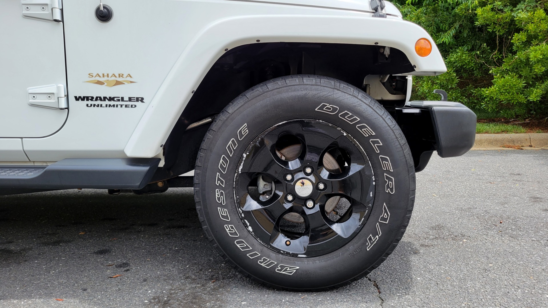 Used 2015 Jeep WRANGLER UNLIMITED SAHARA 4X4 / 3.6L / AUTO / 3-PC HARD-TOP / NAVIGATION for sale $33,995 at Formula Imports in Charlotte NC 28227 84