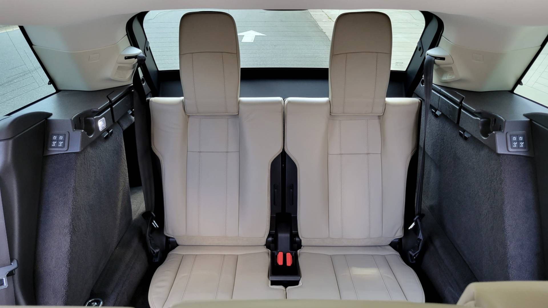 Used 2016 Land Rover RANGE ROVER SPORT HSE / SC V6 / 8-SPD AUTO / VISION & CONV PKG / TOWING PKG for sale Sold at Formula Imports in Charlotte NC 28227 34