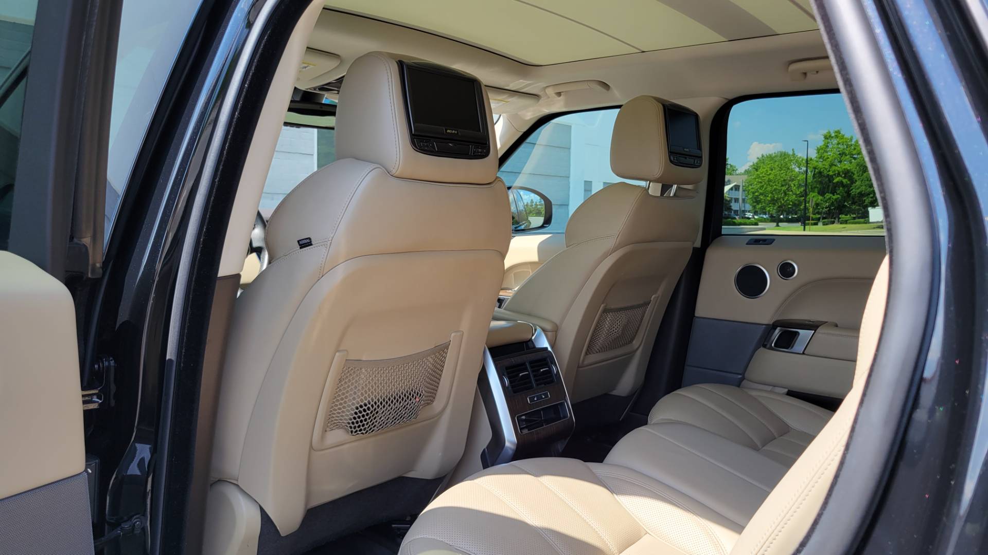 Used 2016 Land Rover RANGE ROVER SPORT HSE / SC V6 / 8-SPD AUTO / VISION & CONV PKG / TOWING PKG for sale Sold at Formula Imports in Charlotte NC 28227 78