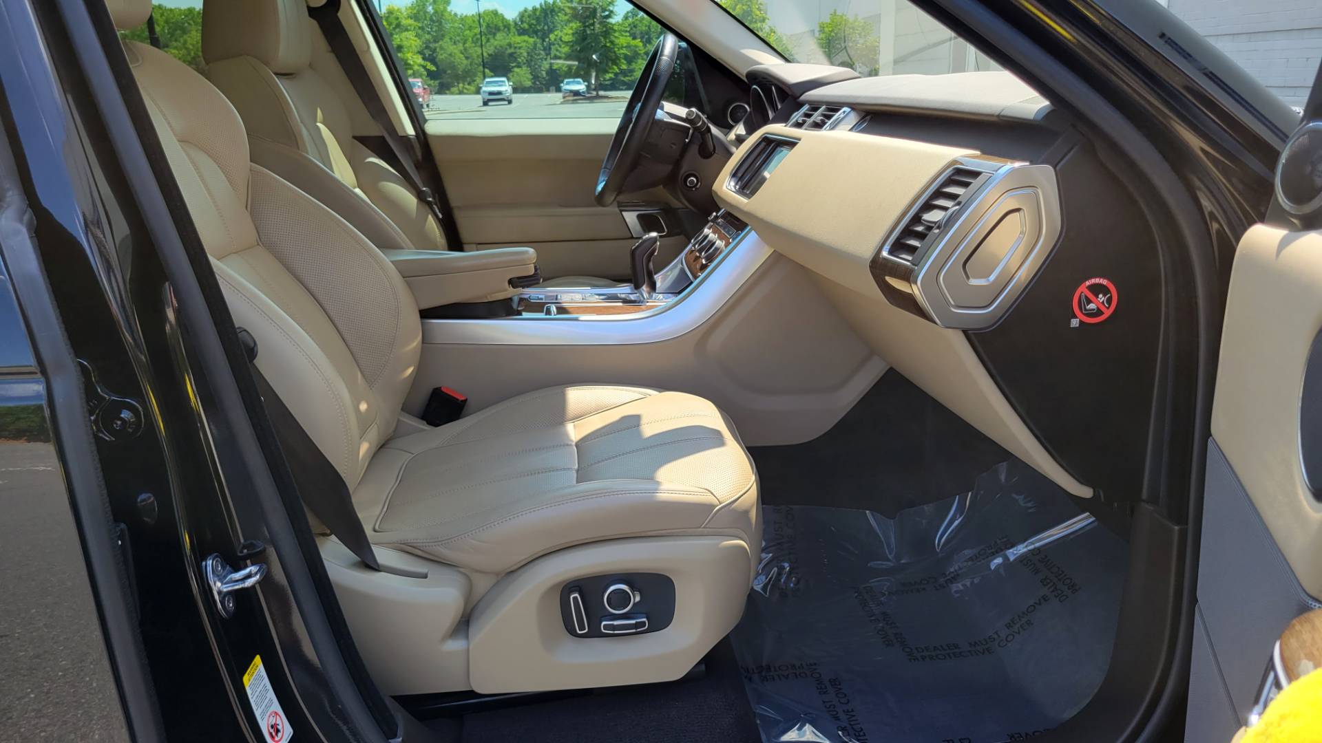 Used 2016 Land Rover RANGE ROVER SPORT HSE / SC V6 / 8-SPD AUTO / VISION & CONV PKG / TOWING PKG for sale Sold at Formula Imports in Charlotte NC 28227 84