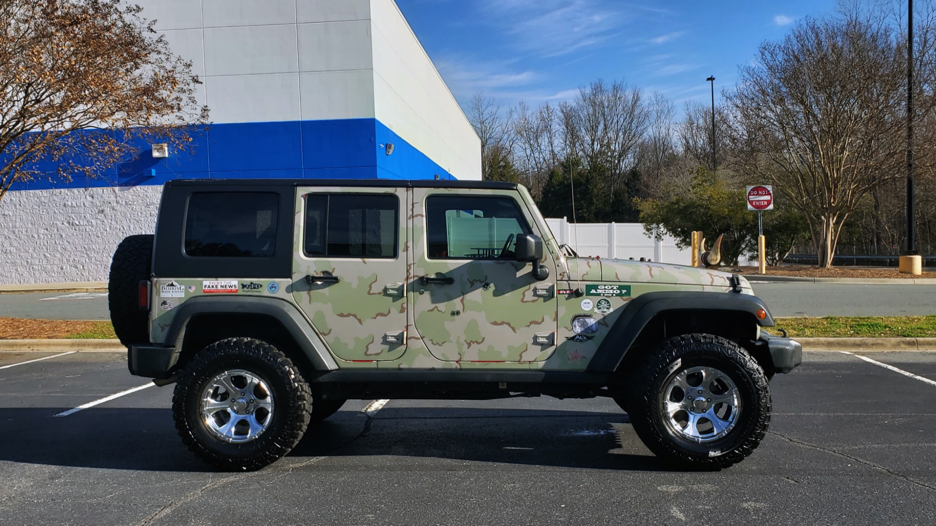 Used 2009 Jeep WRANGLER UNLIMITED 4X4 / FREEDOM TOP / CUSTOM RUBICON for sale Sold at Formula Imports in Charlotte NC 28227 17