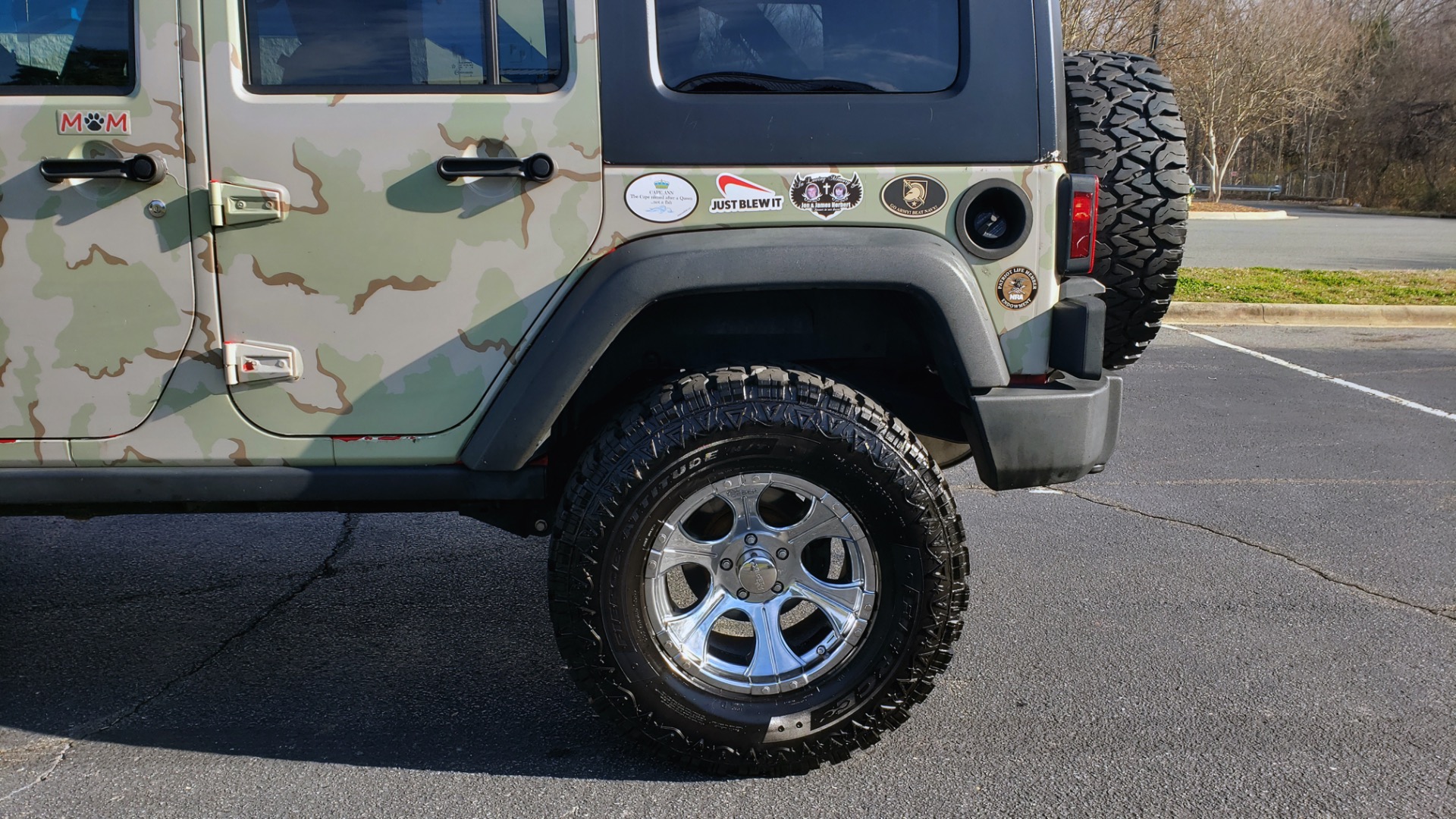 Used 2009 Jeep WRANGLER UNLIMITED 4X4 / FREEDOM TOP / CUSTOM RUBICON for sale Sold at Formula Imports in Charlotte NC 28227 5