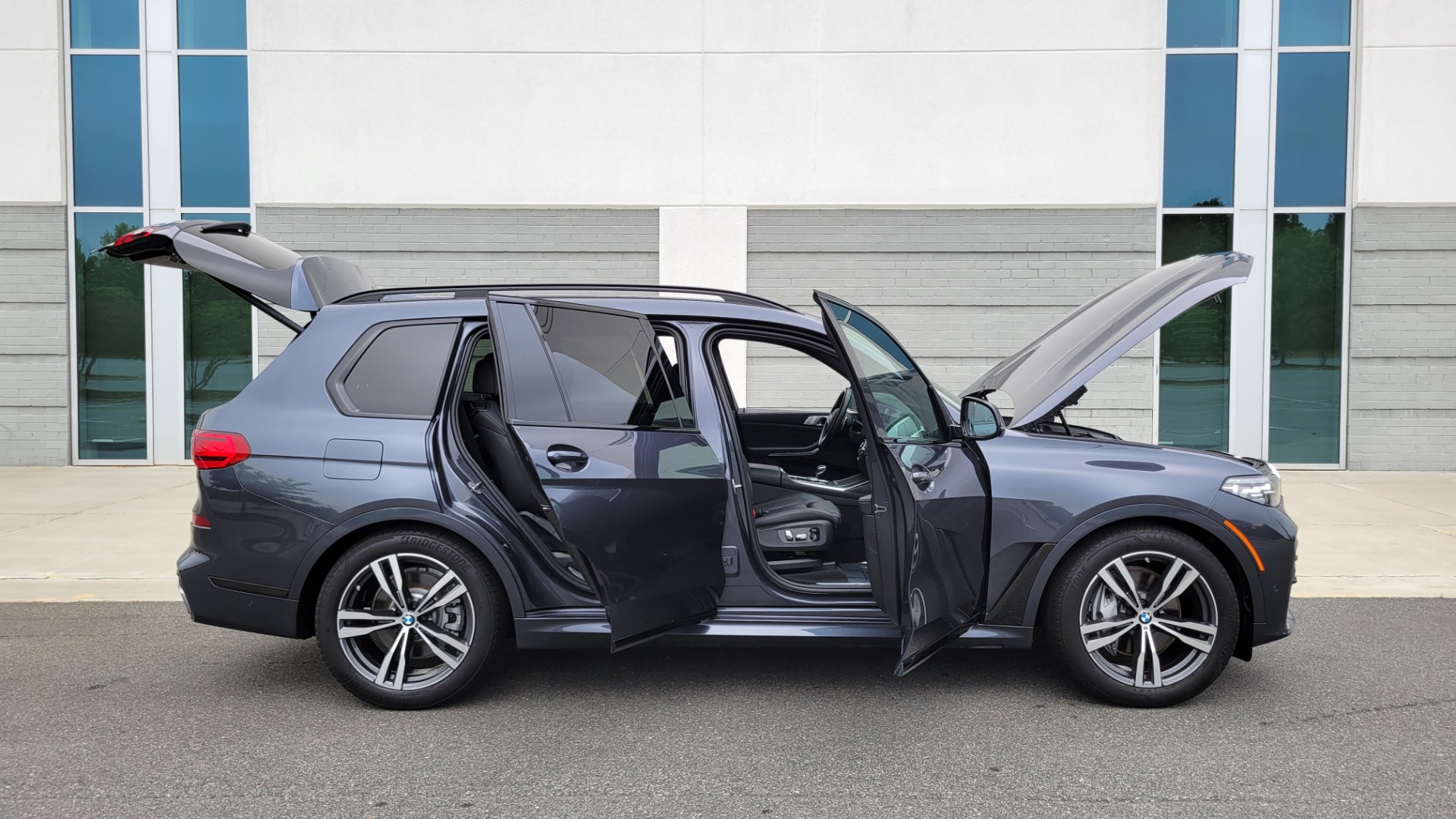 Used 2019 BMW X7 XDRIVE40I M-SPORT / PREMIUM / CLD THR / PARK ASST / DRVR ASST / SKY LOUNGE for sale $64,395 at Formula Imports in Charlotte NC 28227 14