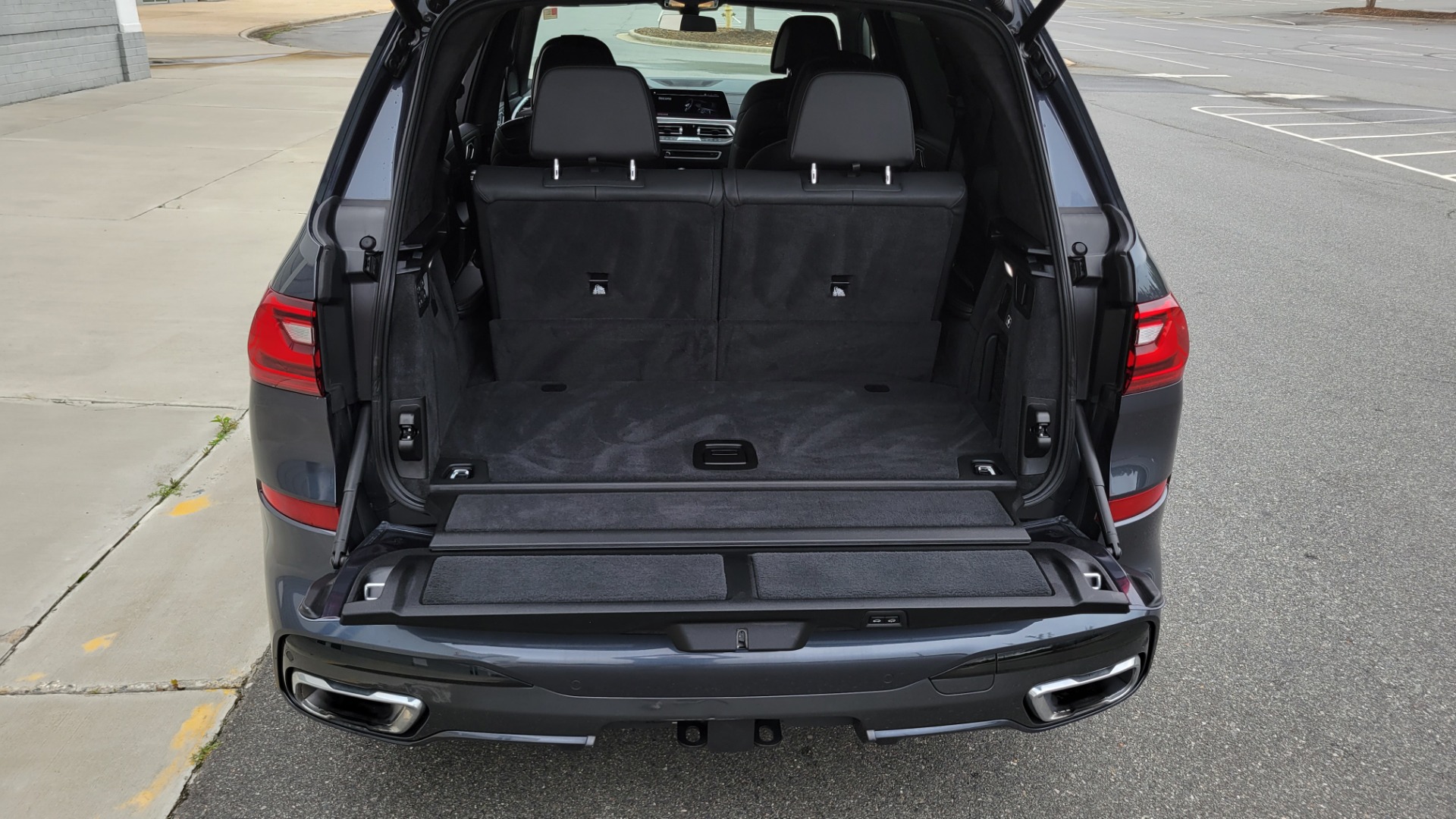 Used 2019 BMW X7 XDRIVE40I M-SPORT / PREMIUM / CLD THR / PARK ASST / DRVR ASST / SKY LOUNGE for sale $64,395 at Formula Imports in Charlotte NC 28227 21