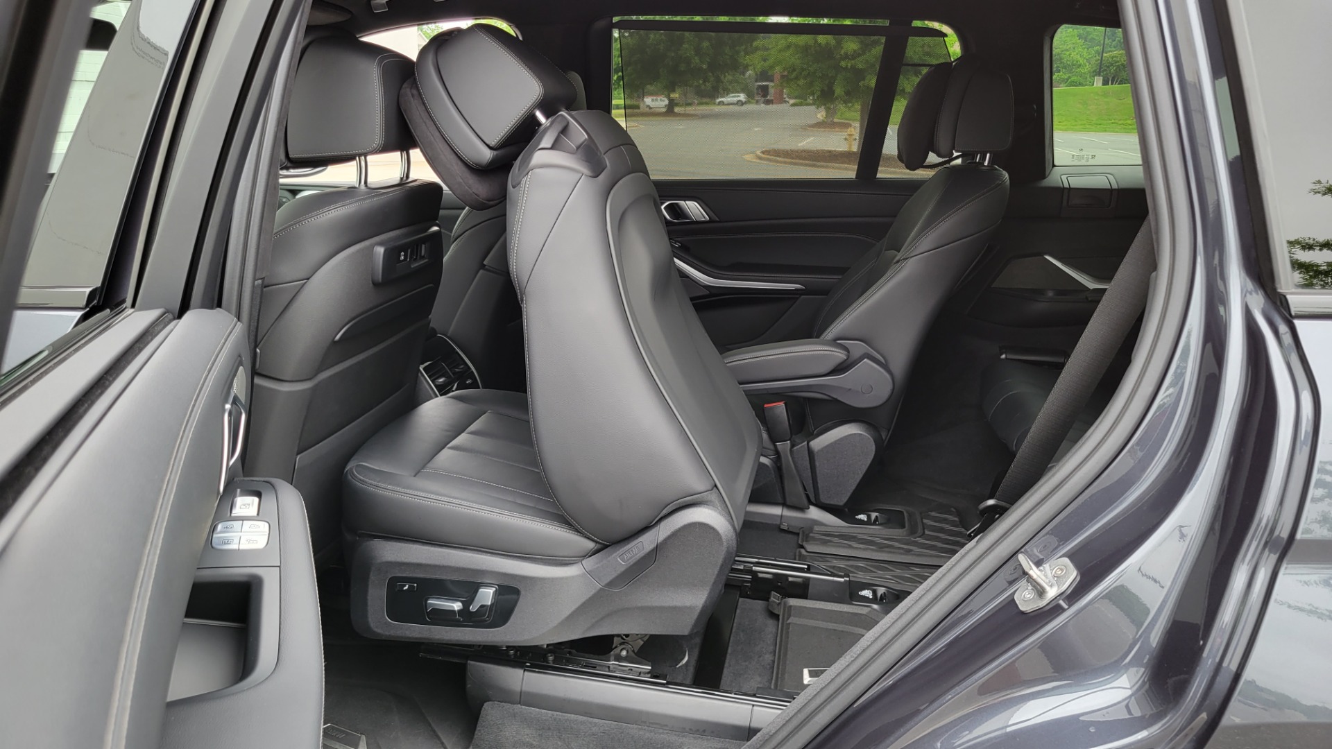 Used 2019 BMW X7 XDRIVE40I M-SPORT / PREMIUM / CLD THR / PARK ASST / DRVR ASST / SKY LOUNGE for sale $64,395 at Formula Imports in Charlotte NC 28227 75
