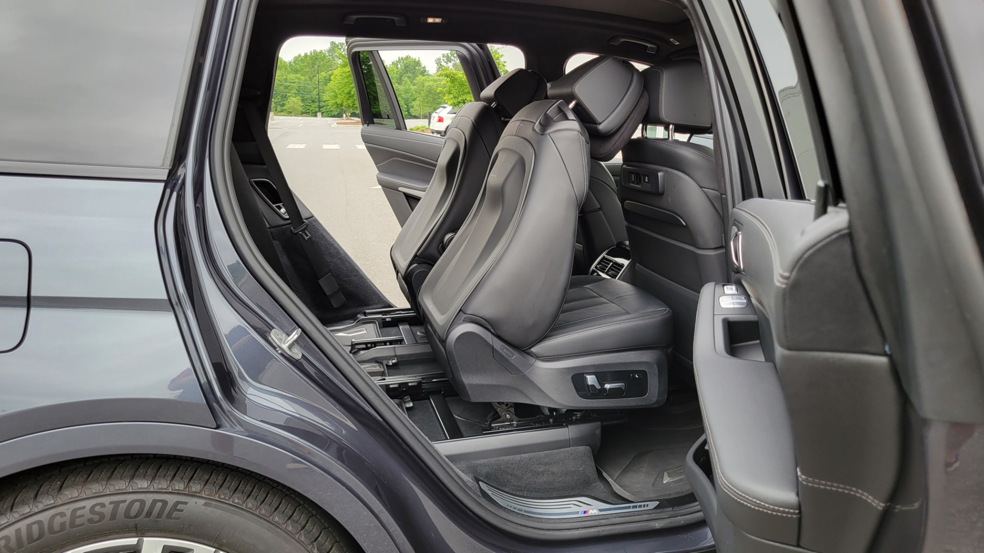 Used 2019 BMW X7 XDRIVE40I M-SPORT / PREMIUM / CLD THR / PARK ASST / DRVR ASST / SKY LOUNGE for sale $64,395 at Formula Imports in Charlotte NC 28227 78