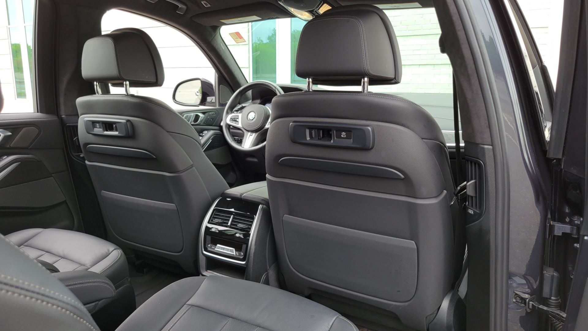 Used 2019 BMW X7 XDRIVE40I M-SPORT / PREMIUM / CLD THR / PARK ASST / DRVR ASST / SKY LOUNGE for sale $64,395 at Formula Imports in Charlotte NC 28227 93