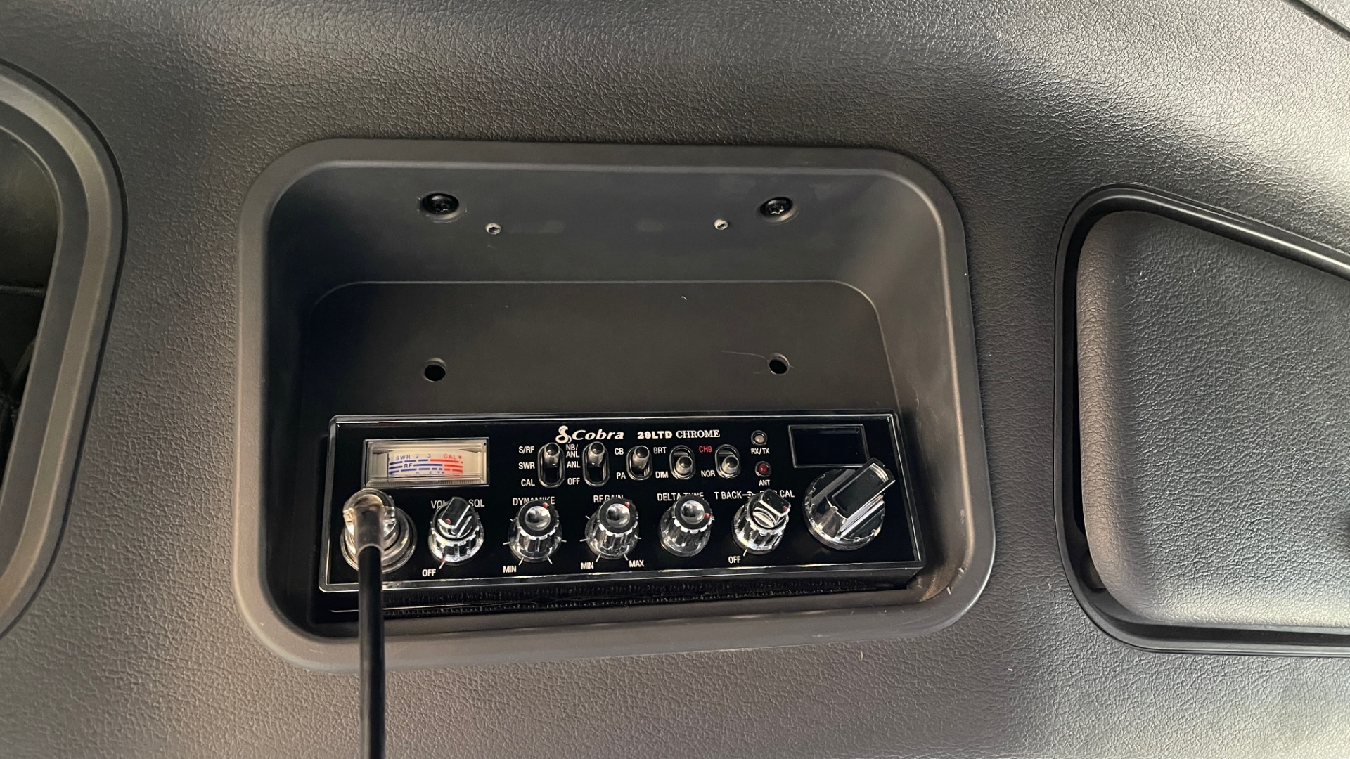 Used 2015 Freightliner CASCADIA ROAD TRACTOR / DETROIT 505HP / 13-SPEED / HTD & CLD STS / FRIG for sale Sold at Formula Imports in Charlotte NC 28227 54