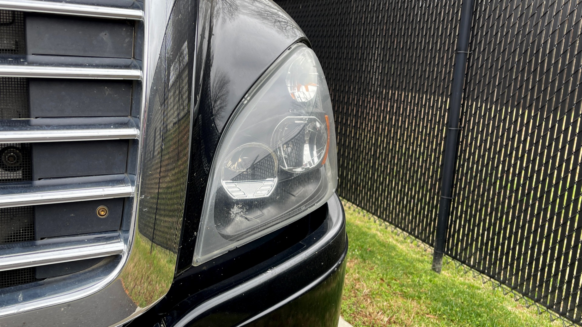 Used 2015 Freightliner CASCADIA ROAD TRACTOR / DETROIT 505HP / 13-SPEED / HTD & CLD STS / FRIG for sale Sold at Formula Imports in Charlotte NC 28227 6