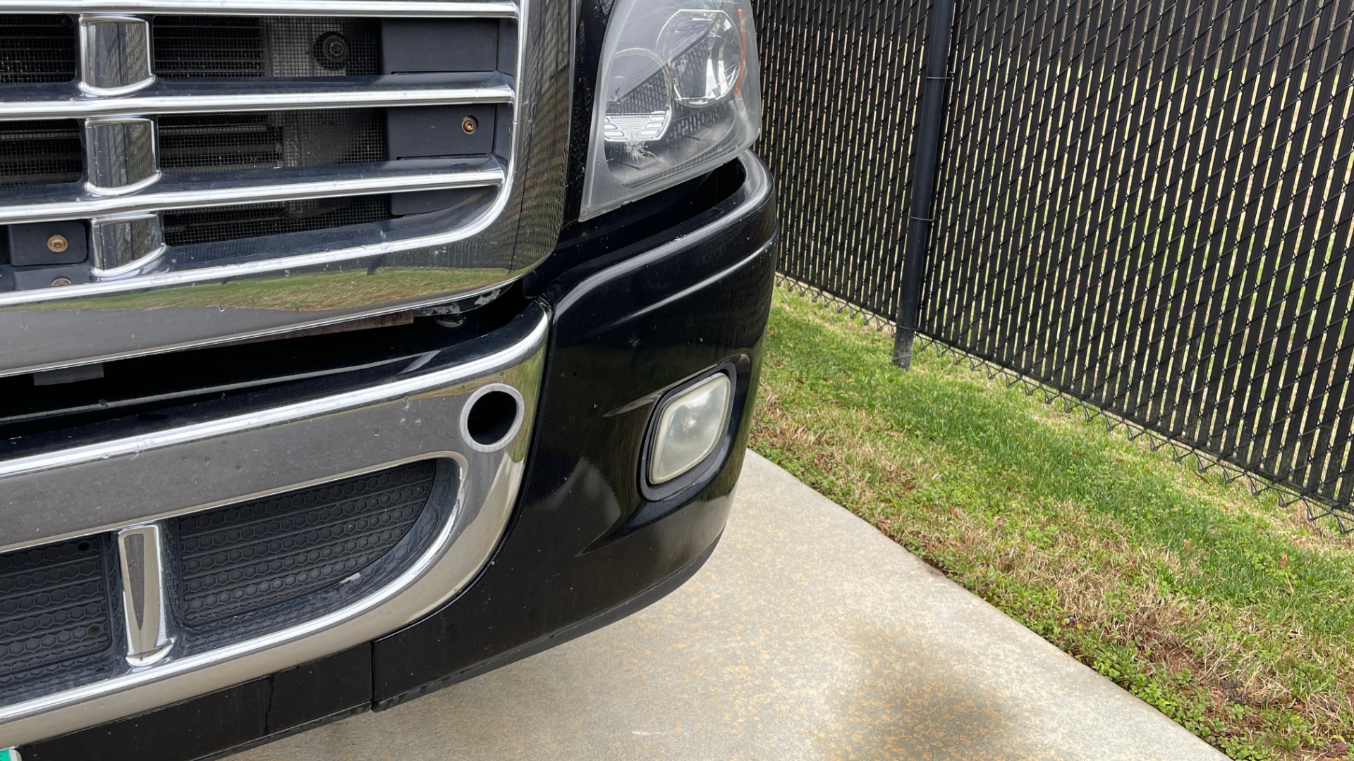 Used 2015 Freightliner CASCADIA ROAD TRACTOR / DETROIT 505HP / 13-SPEED / HTD & CLD STS / FRIG for sale Sold at Formula Imports in Charlotte NC 28227 7