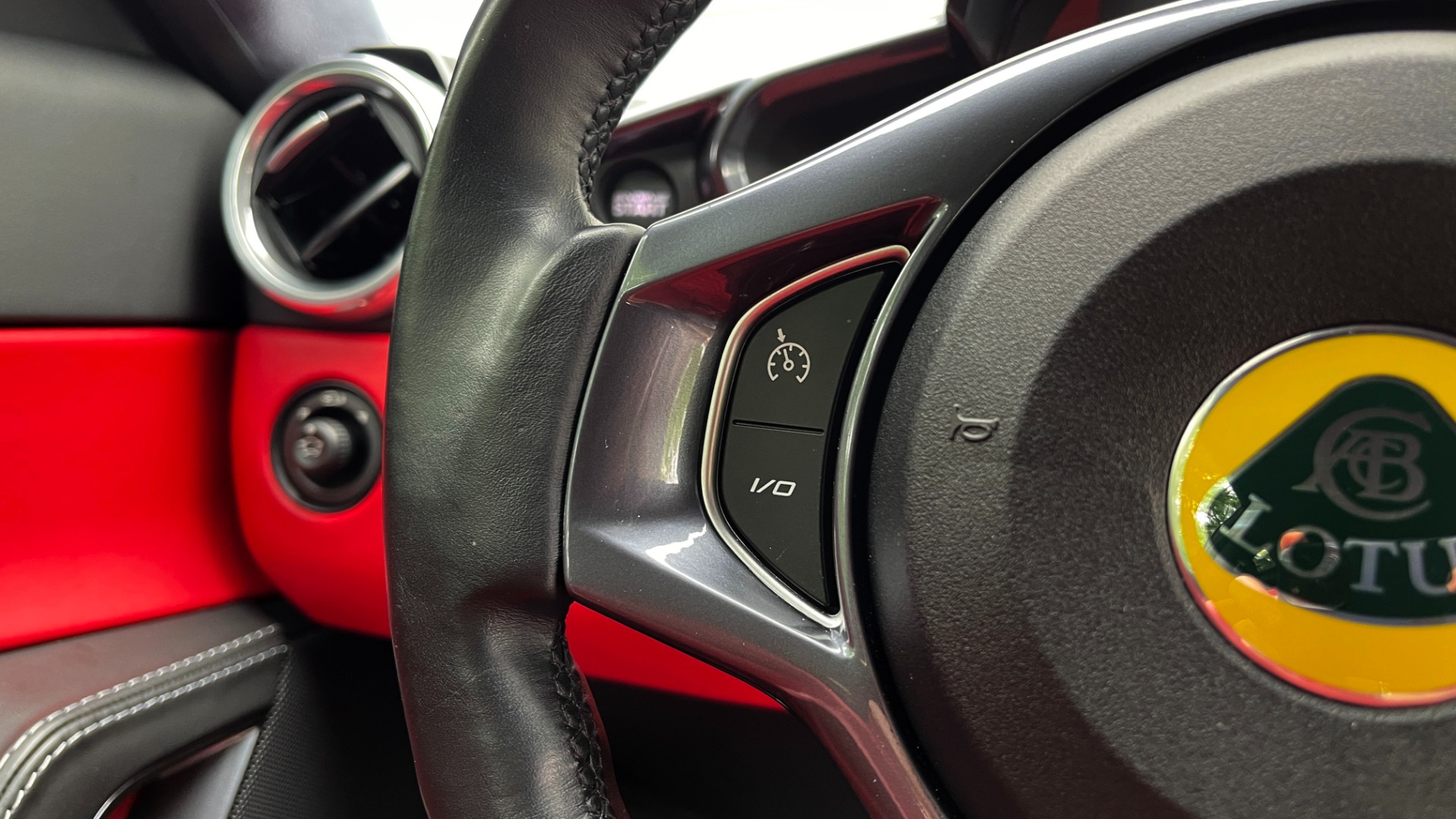 Used 2017 Lotus EVORA 400 6-SPEED MANUAL / AIR COND / BLUETOOTH / REARVIEW for sale Sold at Formula Imports in Charlotte NC 28227 44