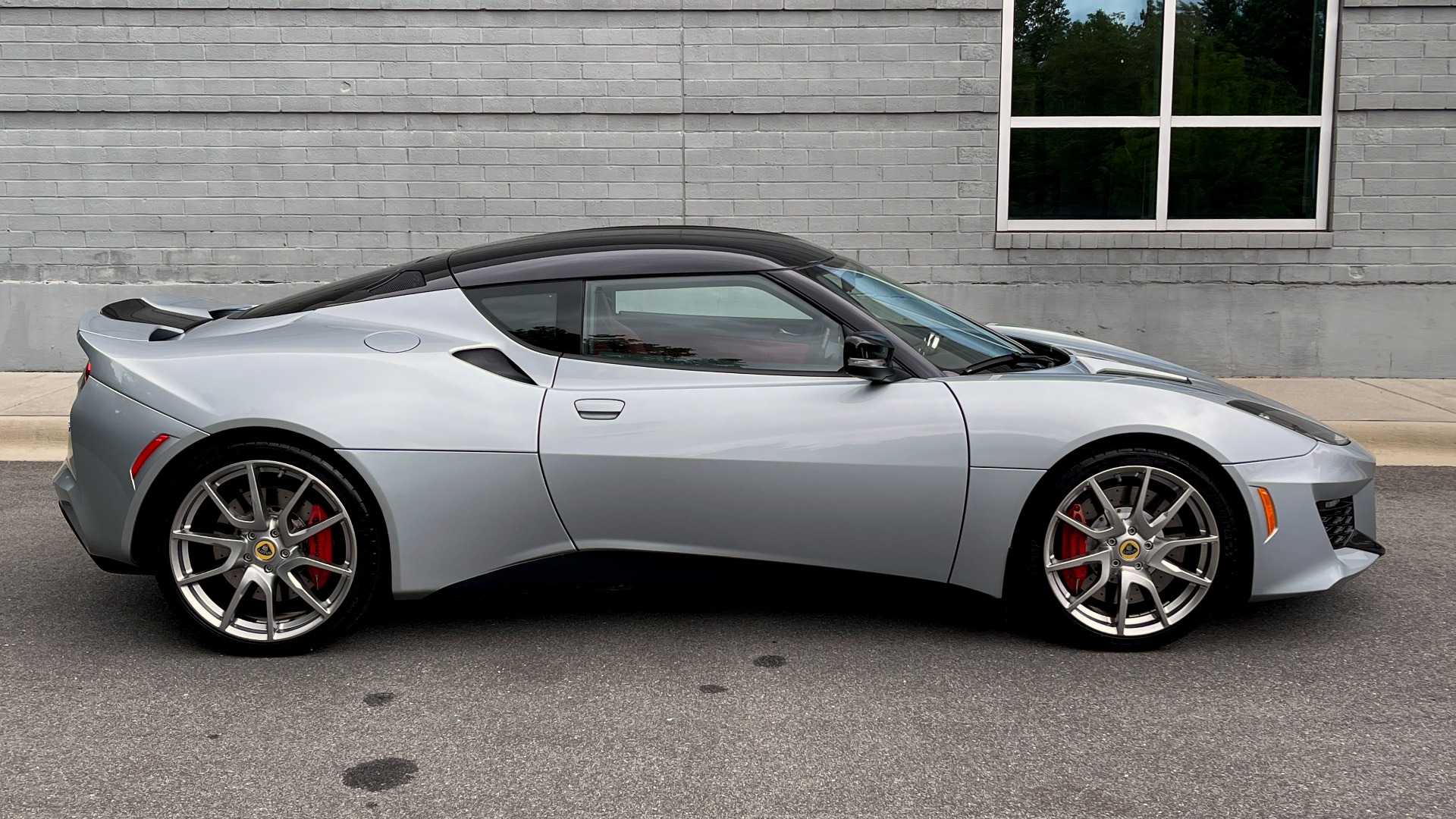 Used 2017 Lotus EVORA 400 6-SPEED MANUAL / AIR COND / BLUETOOTH / REARVIEW for sale Sold at Formula Imports in Charlotte NC 28227 8
