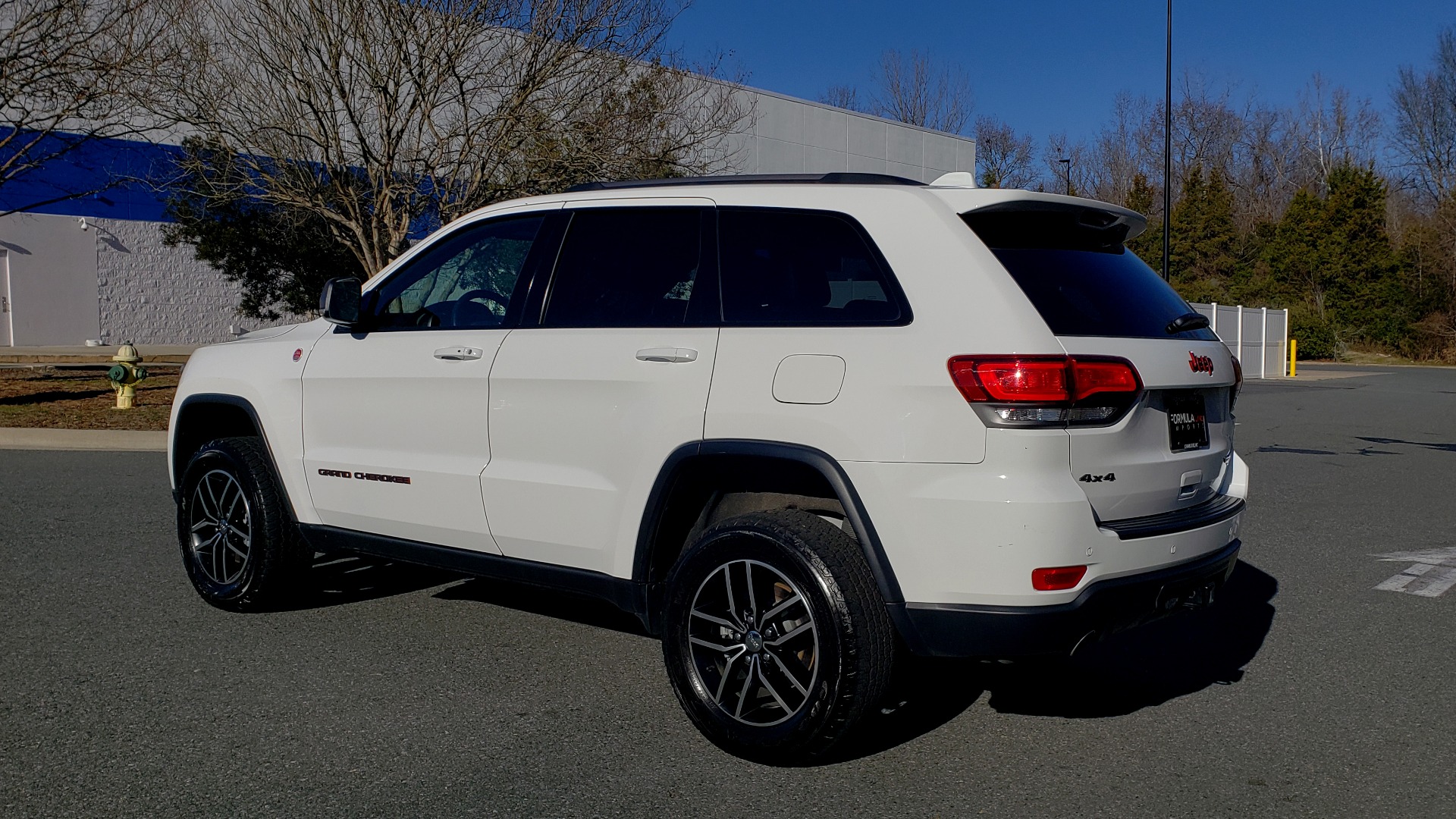 Used 2018 Jeep GRAND CHEROKEE TRAILHAWK 4X4 / NAV / REARVIEW / V6 / AUTO for sale Sold at Formula Imports in Charlotte NC 28227 3