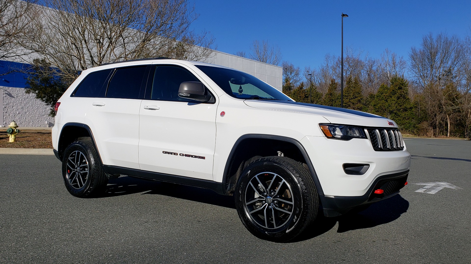 Used 2018 Jeep GRAND CHEROKEE TRAILHAWK 4X4 / NAV / REARVIEW / V6 / AUTO for sale Sold at Formula Imports in Charlotte NC 28227 4
