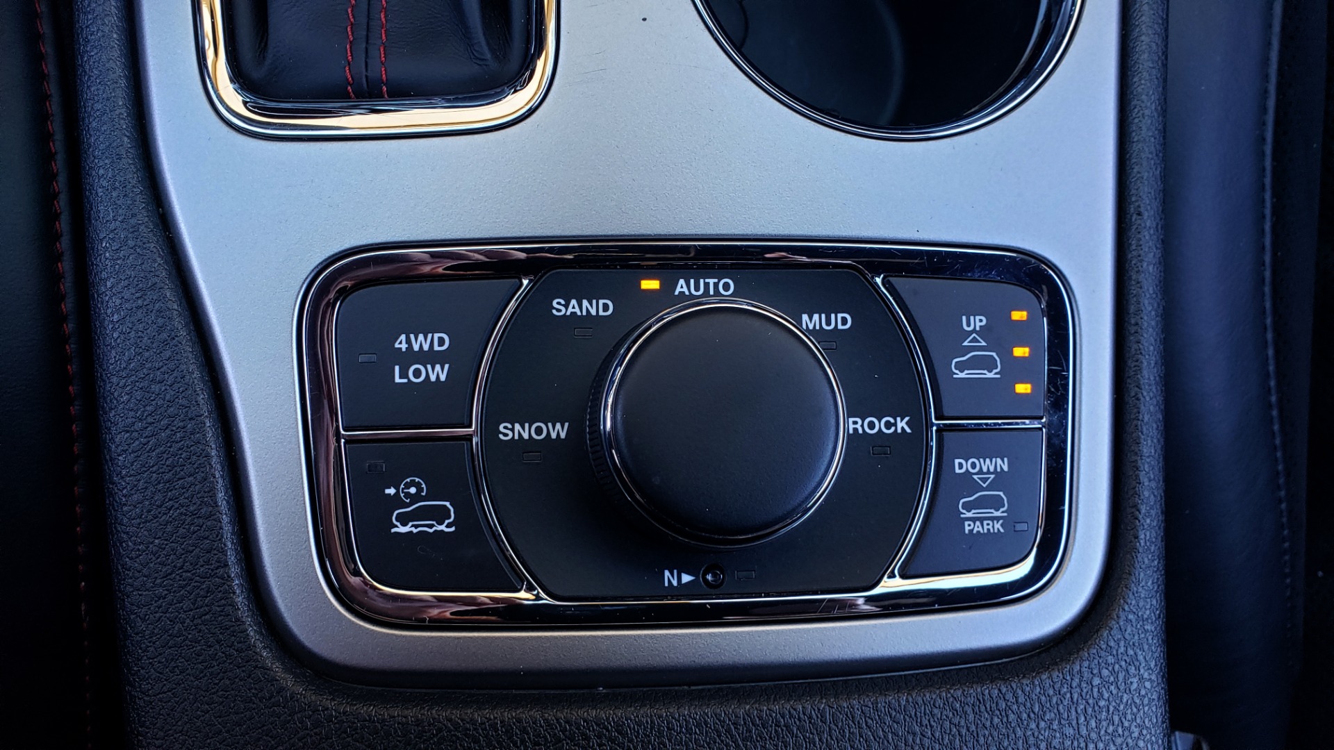 Used 2018 Jeep GRAND CHEROKEE TRAILHAWK 4X4 / NAV / REARVIEW / V6 / AUTO for sale Sold at Formula Imports in Charlotte NC 28227 49