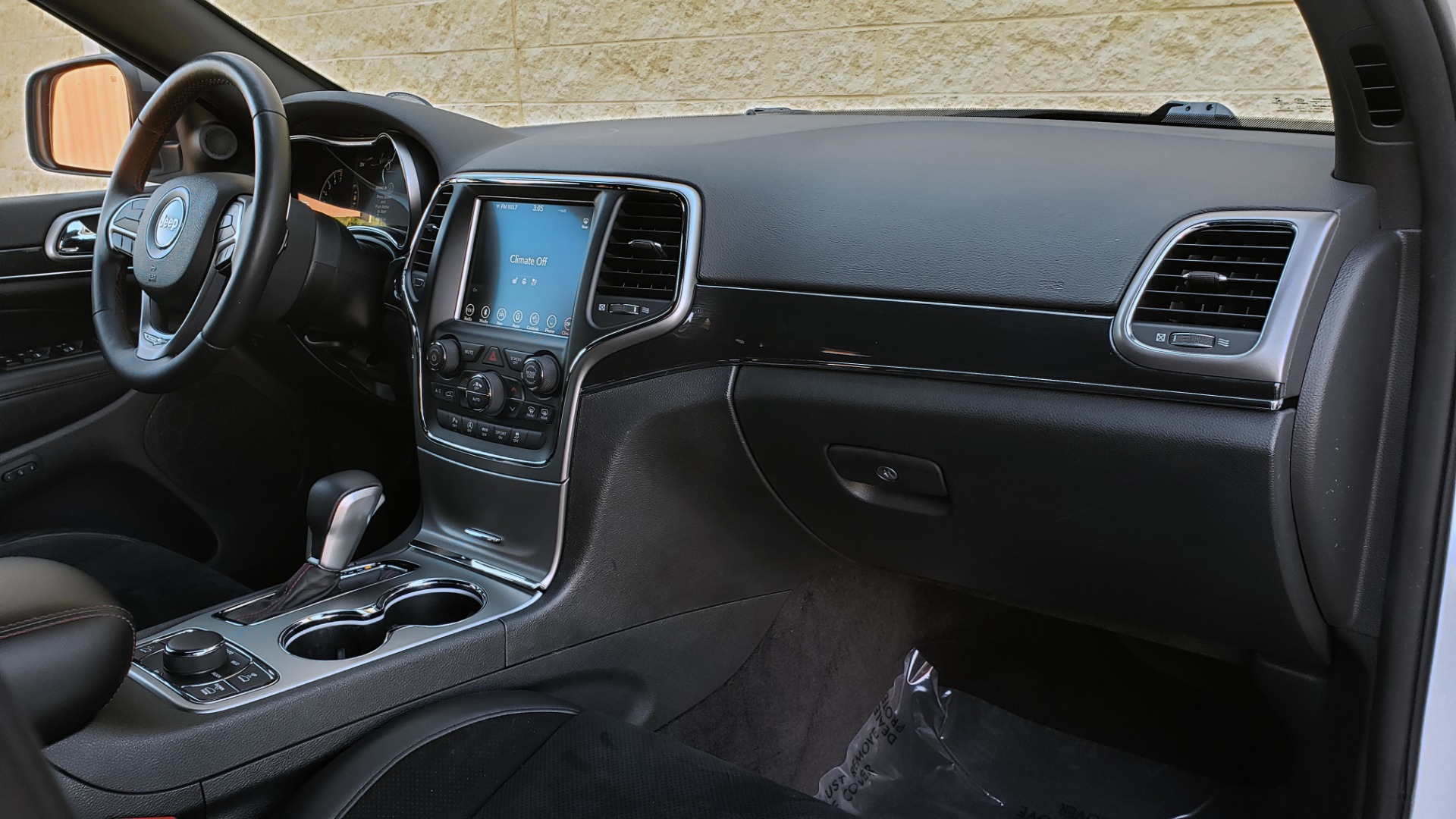 Used 2018 Jeep GRAND CHEROKEE TRAILHAWK 4X4 / NAV / REARVIEW / V6 / AUTO for sale Sold at Formula Imports in Charlotte NC 28227 67