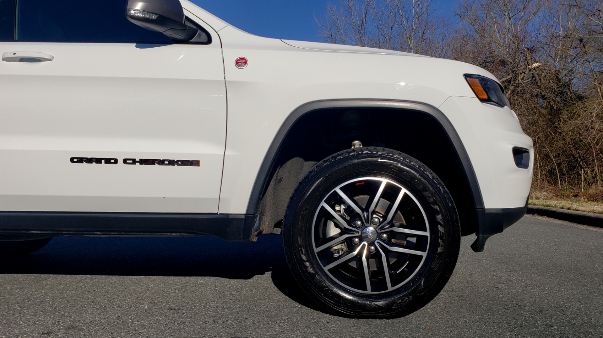 Used 2018 Jeep GRAND CHEROKEE TRAILHAWK 4X4 / NAV / REARVIEW / V6 / AUTO for sale Sold at Formula Imports in Charlotte NC 28227 83