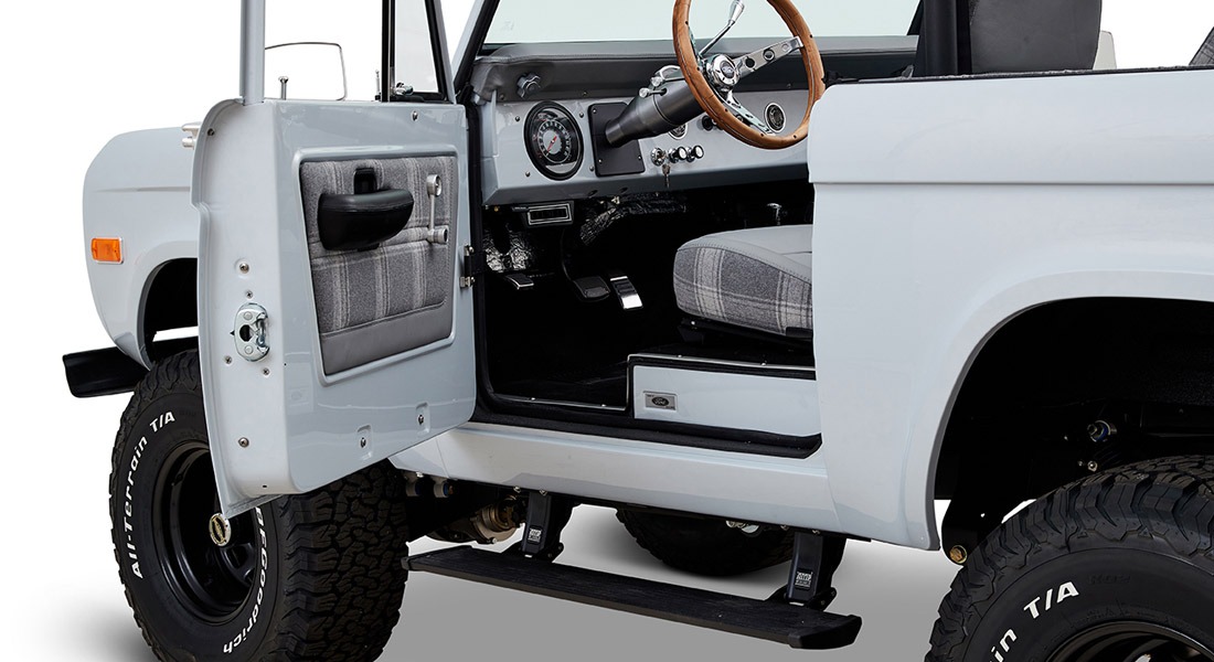 Used 1976 Ford BRONCO RESTO-MOD 4X4 / COYOTE 5.0L / AUTO / HTD STS / ALL NEW / LOW MILES for sale Sold at Formula Imports in Charlotte NC 28227 108