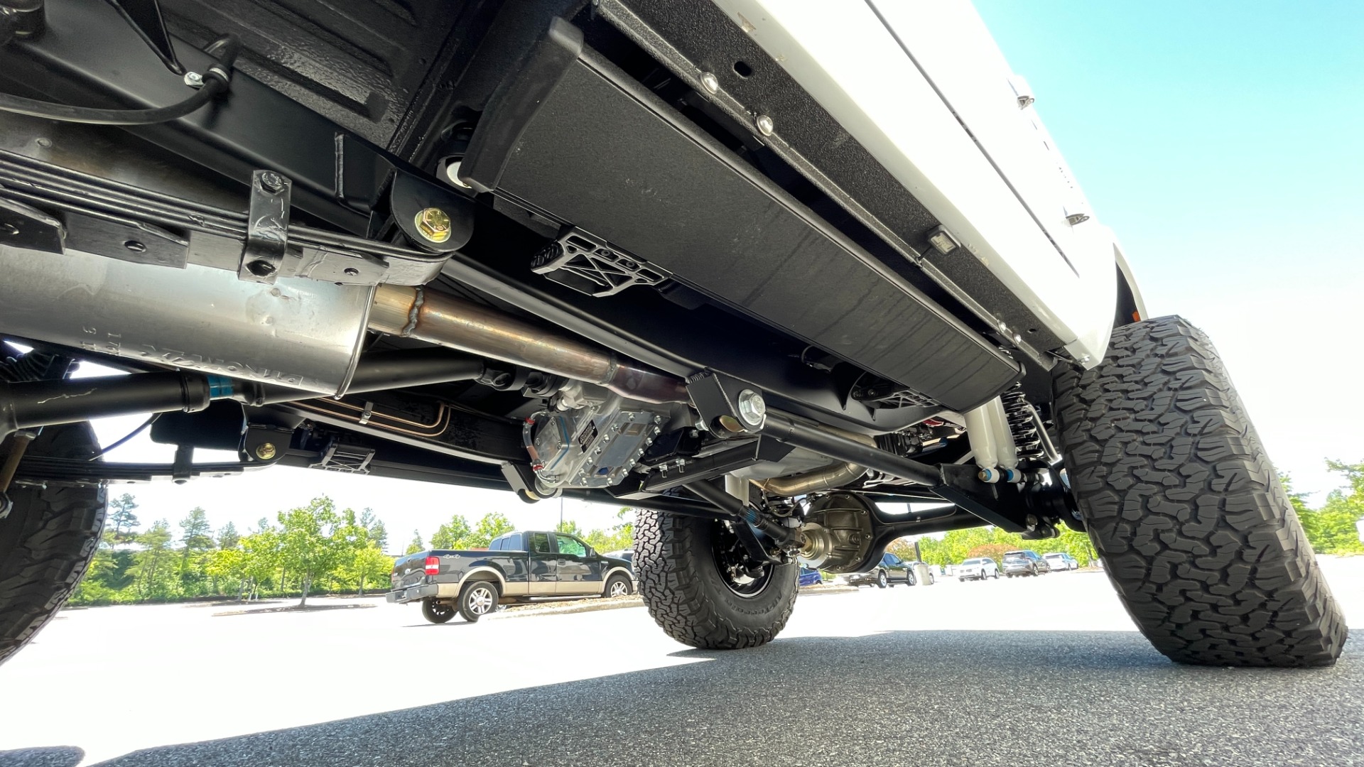 Used 1976 Ford BRONCO RESTO-MOD 4X4 / COYOTE 5.0L / AUTO / HTD STS / ALL NEW / LOW MILES for sale Sold at Formula Imports in Charlotte NC 28227 18