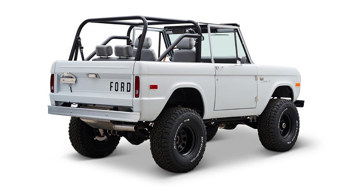 Used 1976 Ford BRONCO RESTO-MOD 4X4 / COYOTE 5.0L / AUTO / HTD STS / ALL NEW / LOW MILES for sale Sold at Formula Imports in Charlotte NC 28227 92