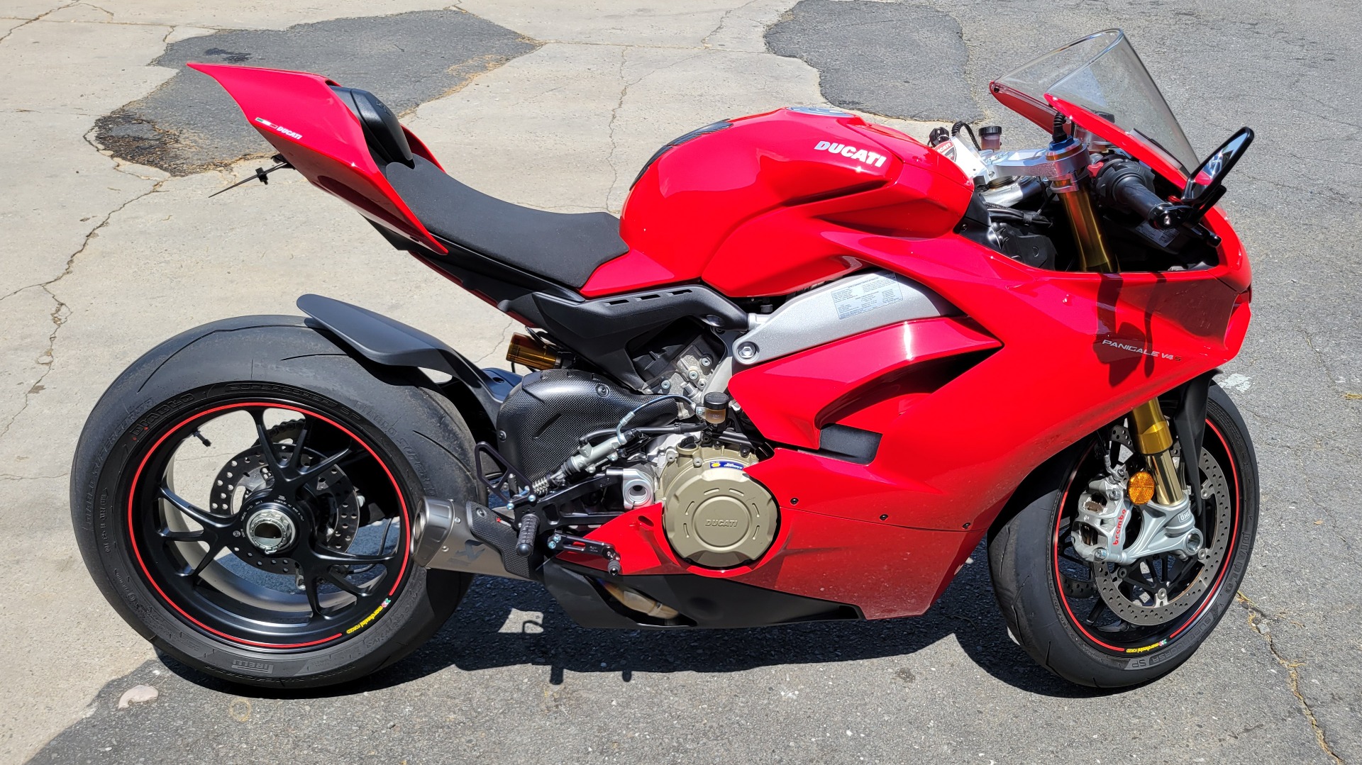Used 2018 Ducati PANIGALE V4S / 1103CC 214HP / FUEL INJECTED / LOW MILES for sale Sold at Formula Imports in Charlotte NC 28227 4